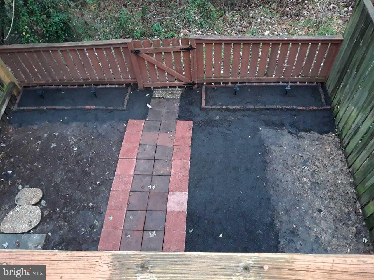 LAKE RIDGE - Residential Lease