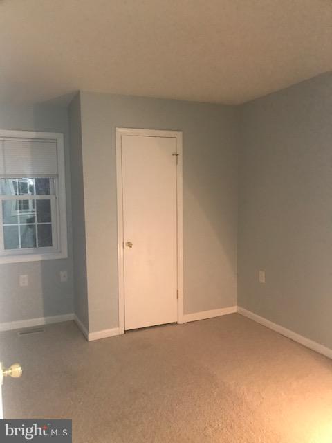 LAKE RIDGE - Residential Lease