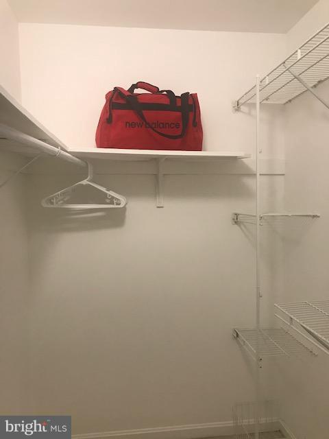 LAKE RIDGE - Residential Lease