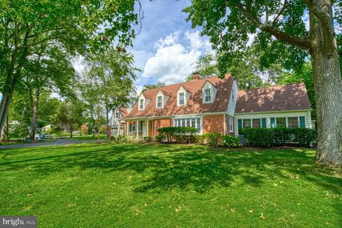 Photo of 9211 Forest Haven Drive, ALEXANDRIA, VA 22309 (MLS # VAFX2311660)