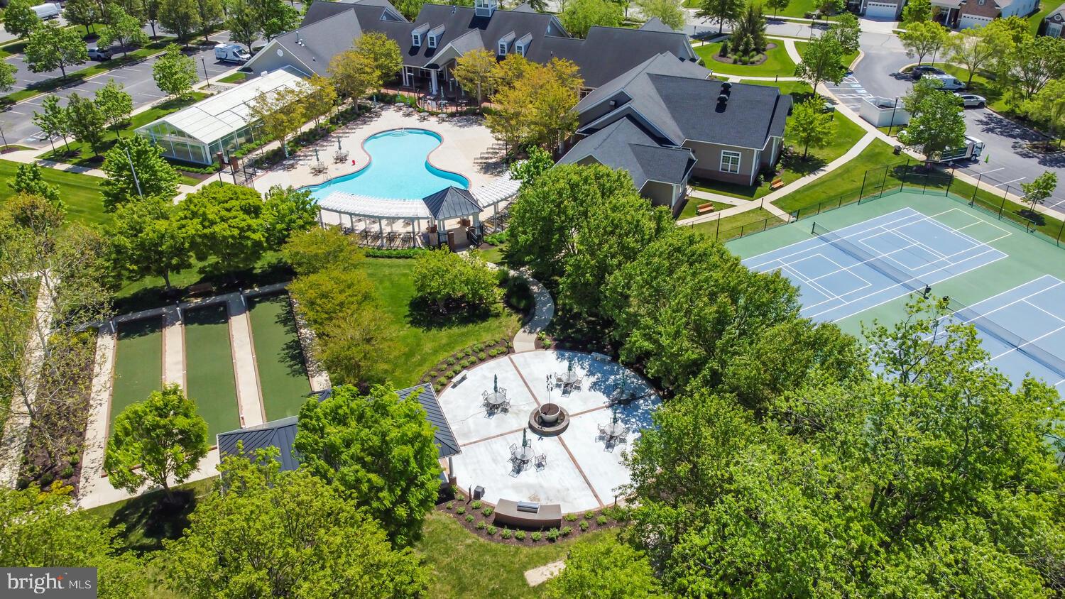 SYMPHONY VILLAGE AT CENTREVILLE - Residential