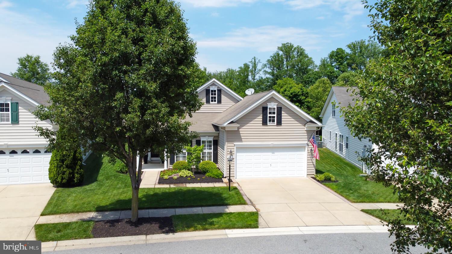 SYMPHONY VILLAGE AT CENTREVILLE - Residential