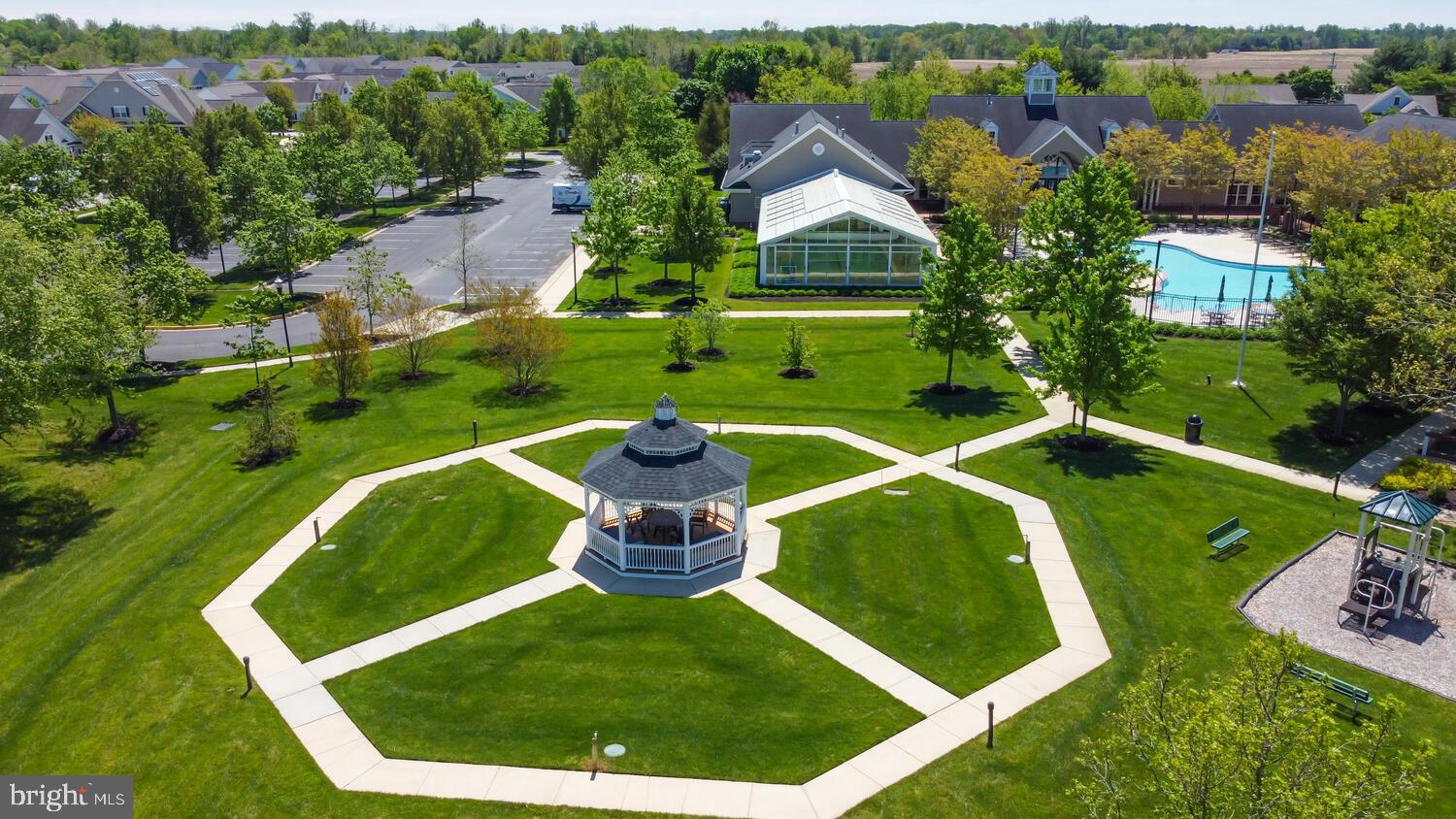 SYMPHONY VILLAGE AT CENTREVILLE - Residential