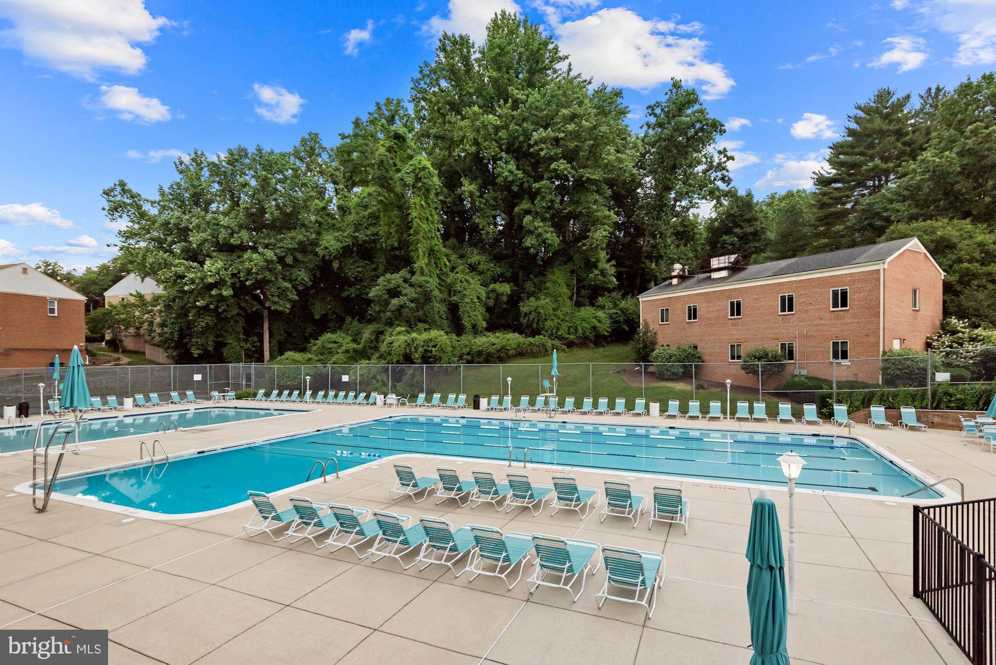 PARKSIDE CONDOMINIUMS - Residential