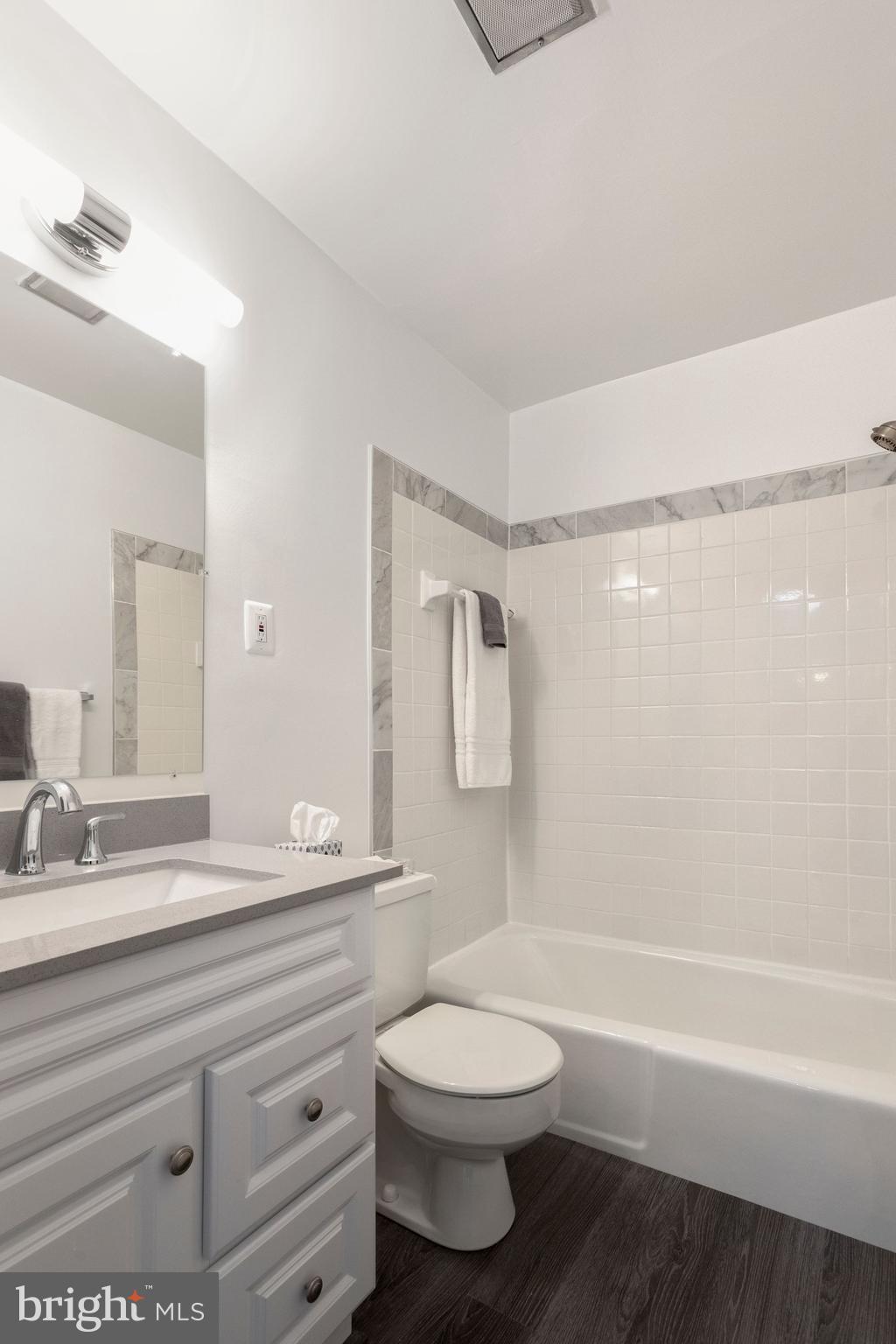 PARKSIDE CONDOMINIUMS - Residential