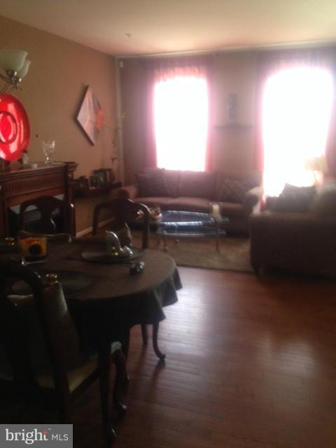 WESTBURY PUB - Residential