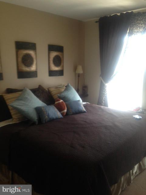 WESTBURY PUB - Residential