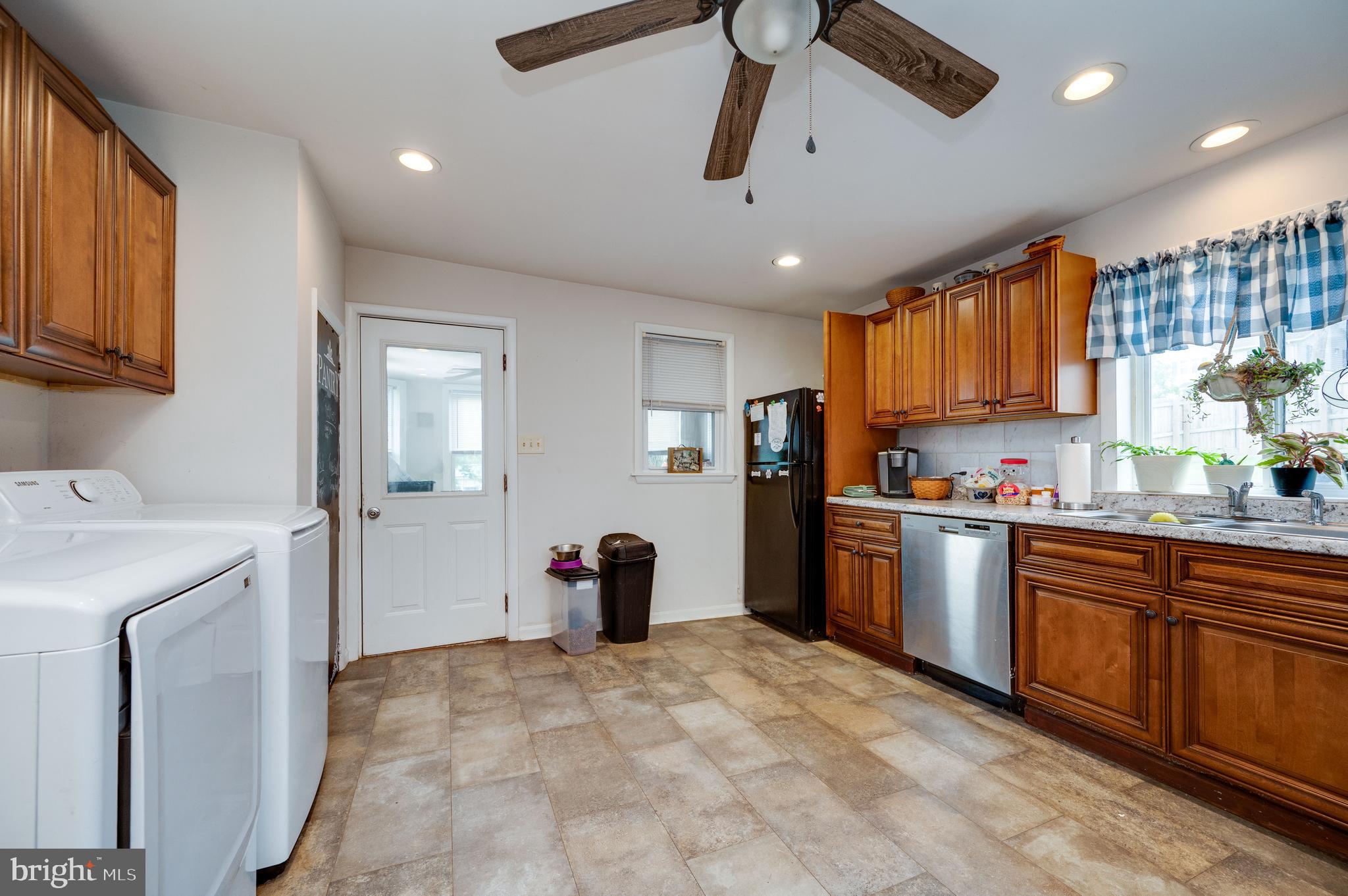 PINE GROVE - Residential