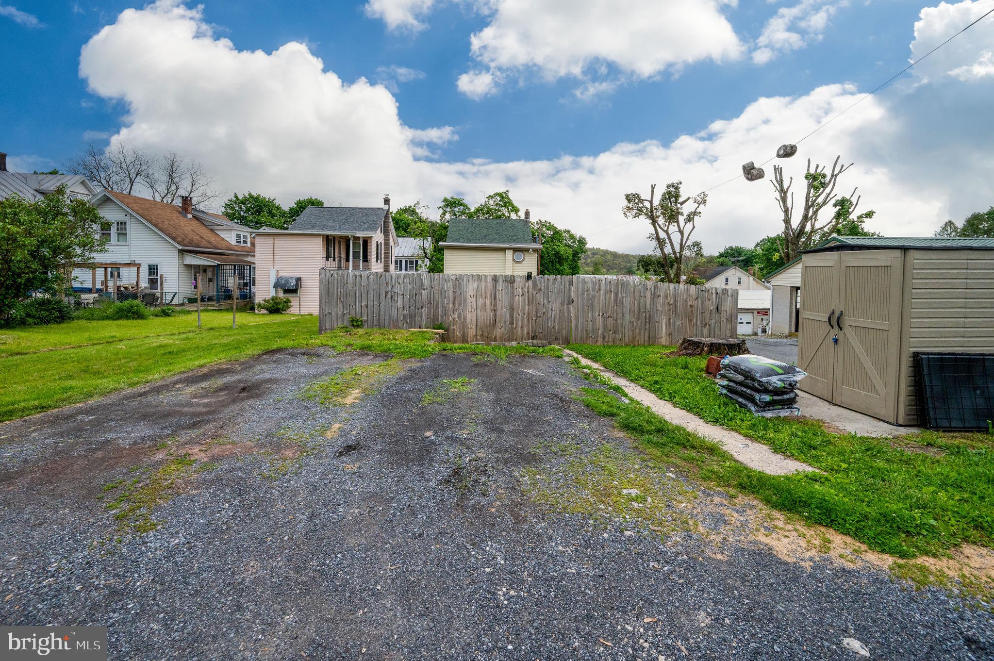PINE GROVE - Residential