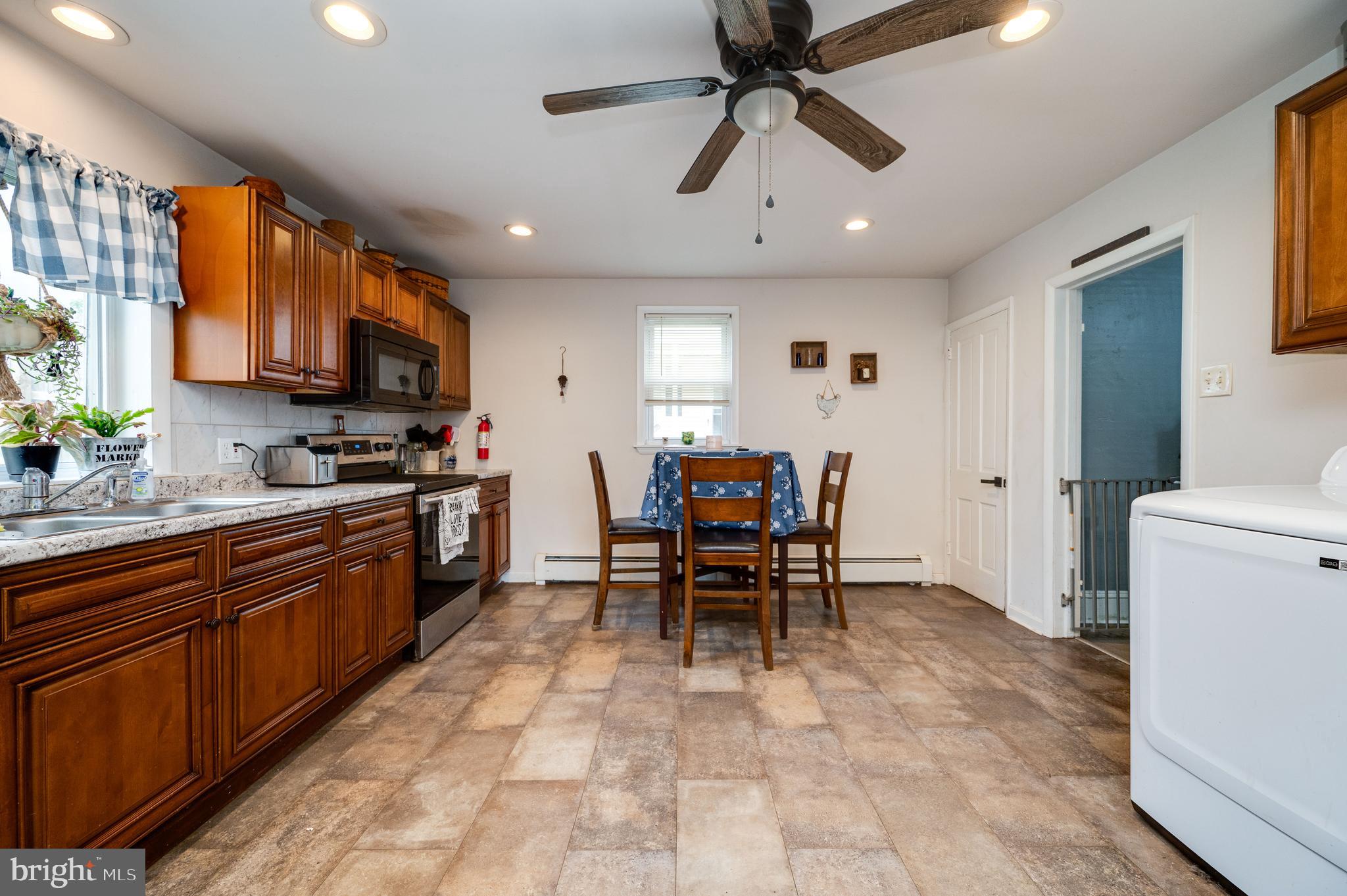 PINE GROVE - Residential