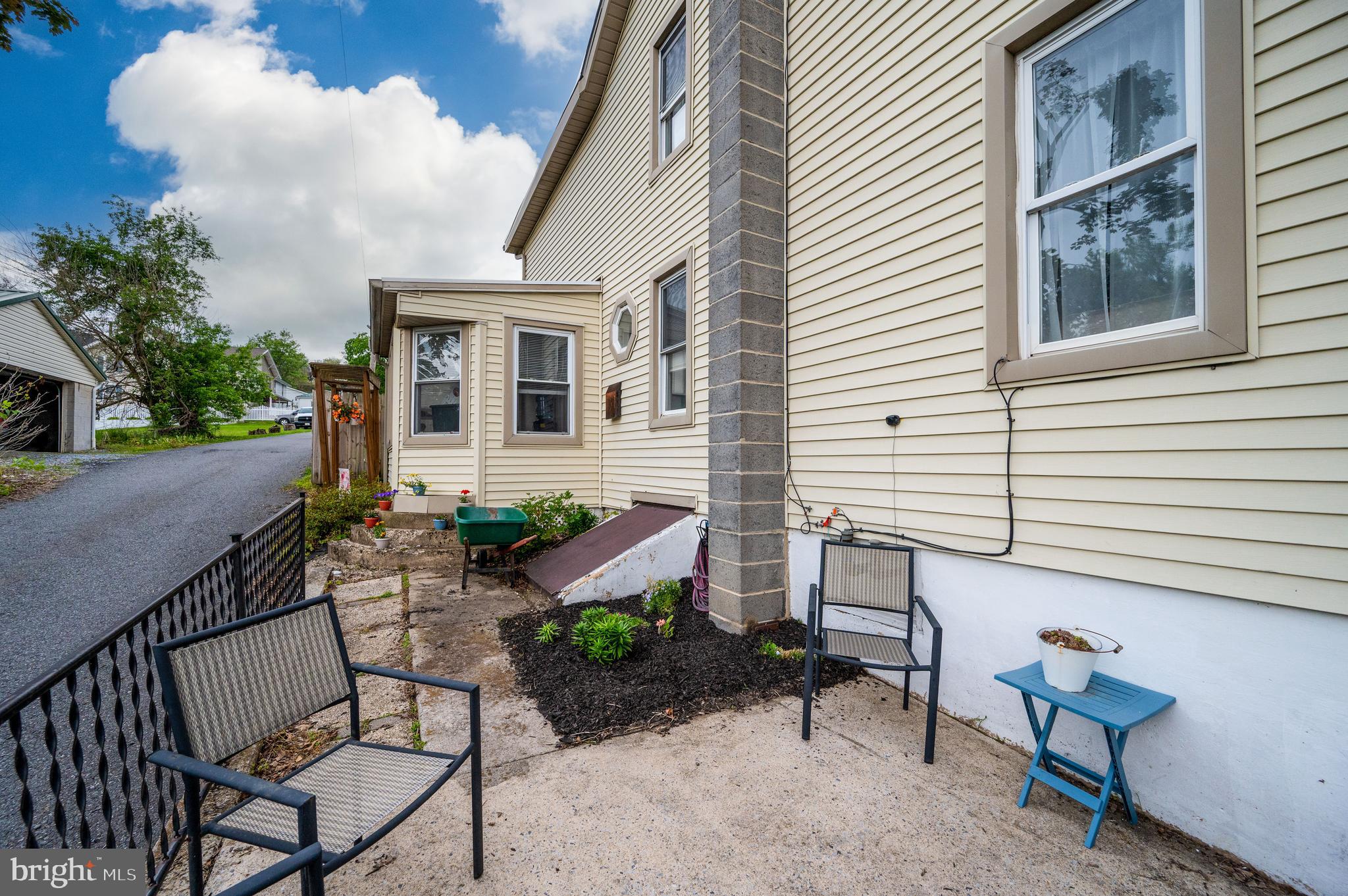 PINE GROVE - Residential