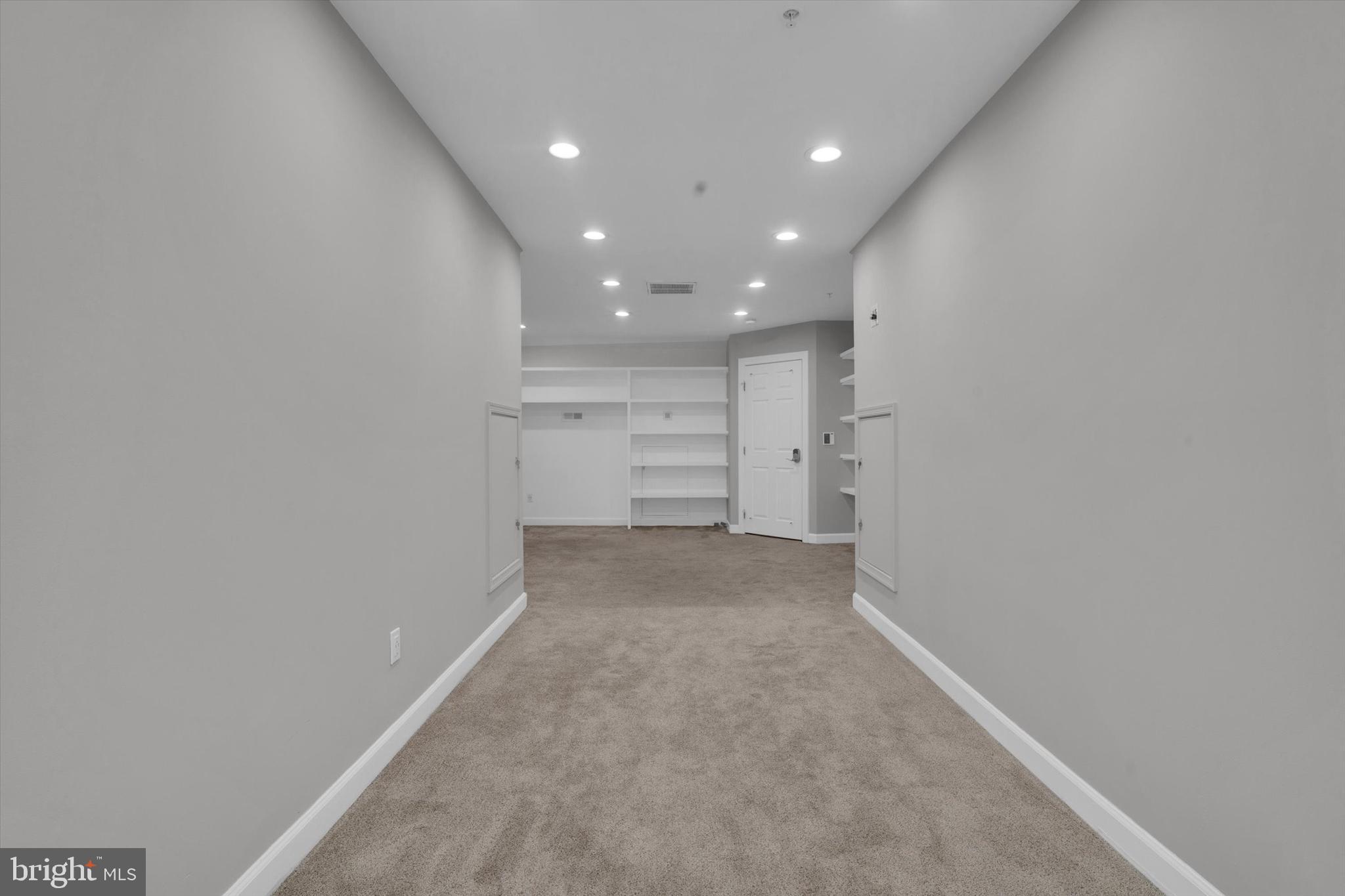 RESERVE AT TYSONS CORNER - Residential Lease