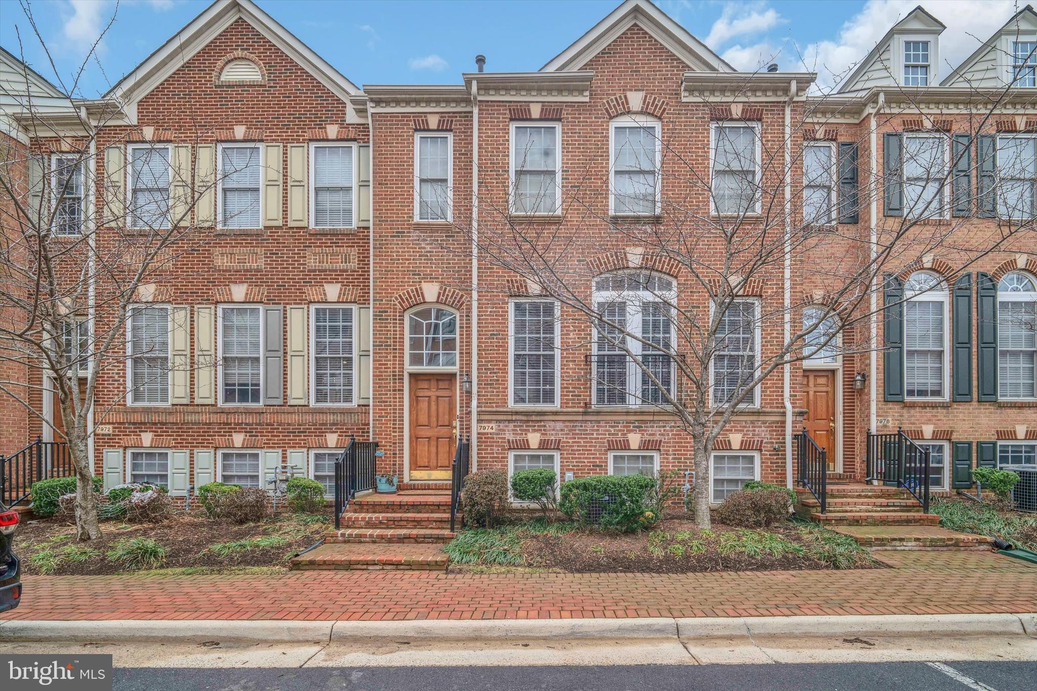 RESERVE AT TYSONS CORNER - Residential Lease