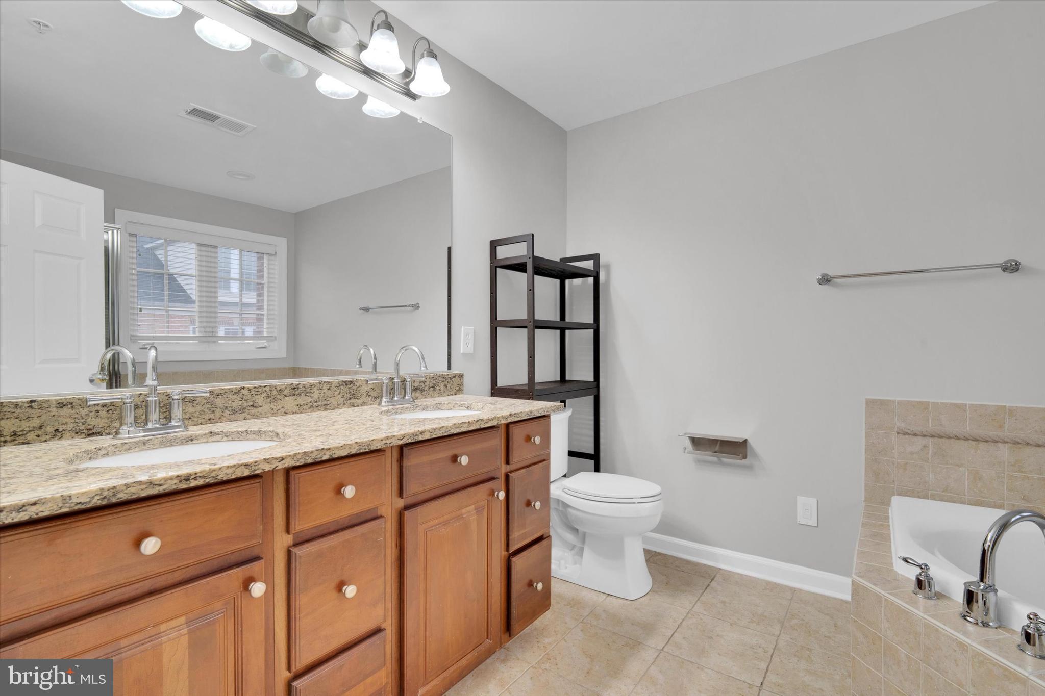 RESERVE AT TYSONS CORNER - Residential Lease