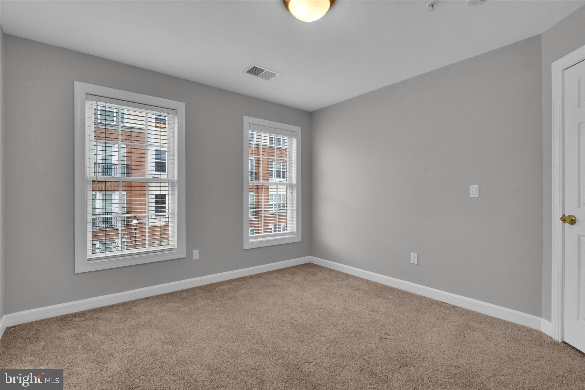 RESERVE AT TYSONS CORNER - Residential Lease