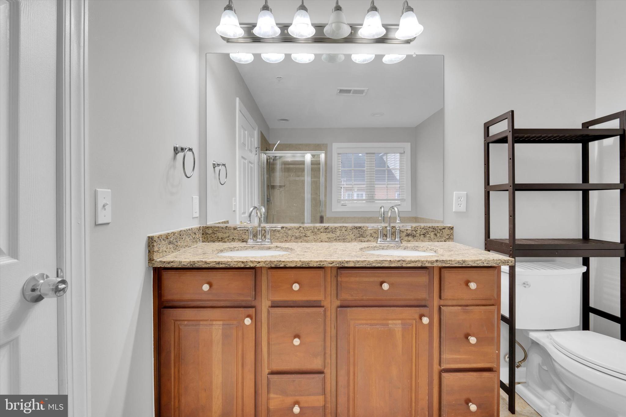 RESERVE AT TYSONS CORNER - Residential Lease