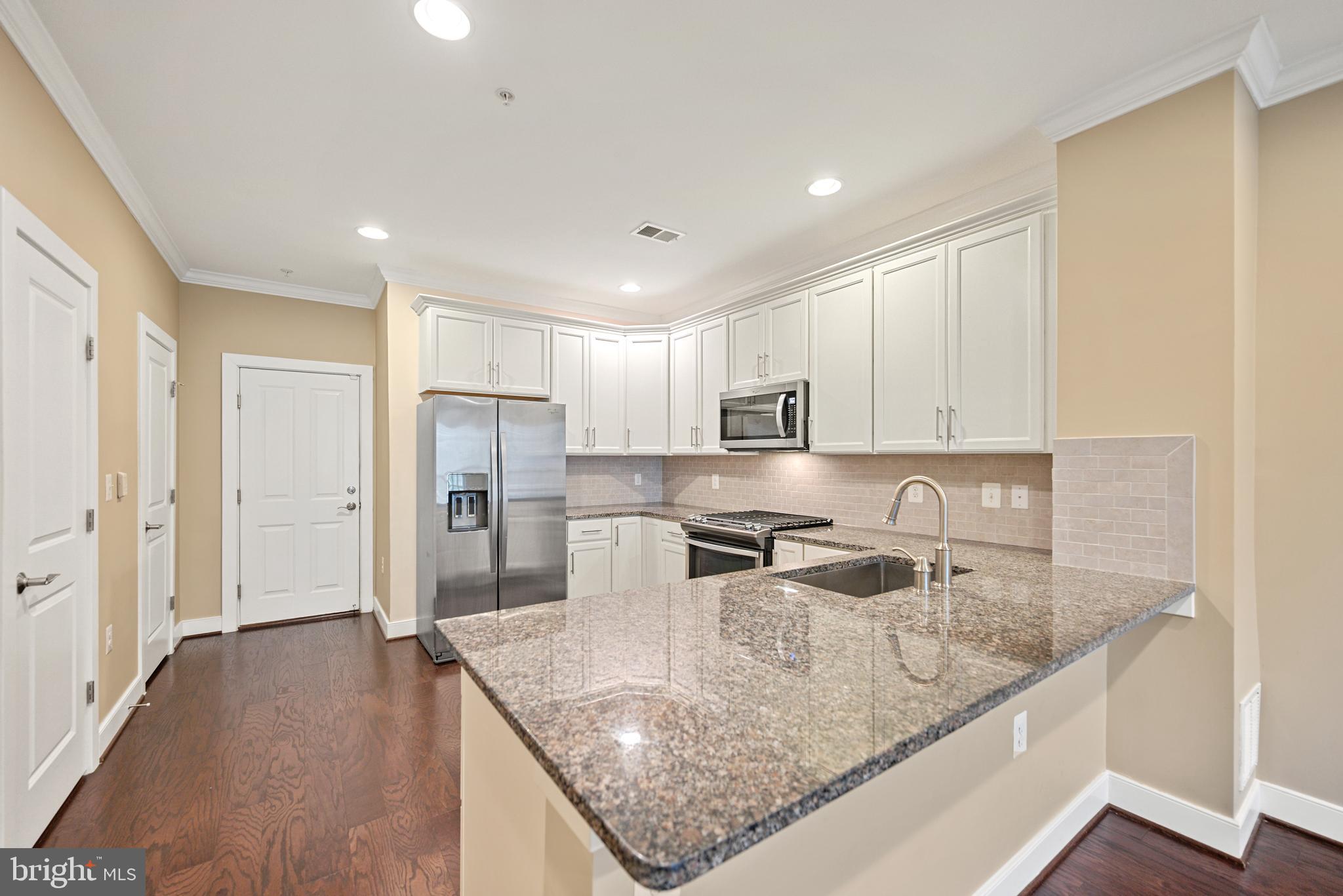 2111 RICHMOND HIGHWAY 101