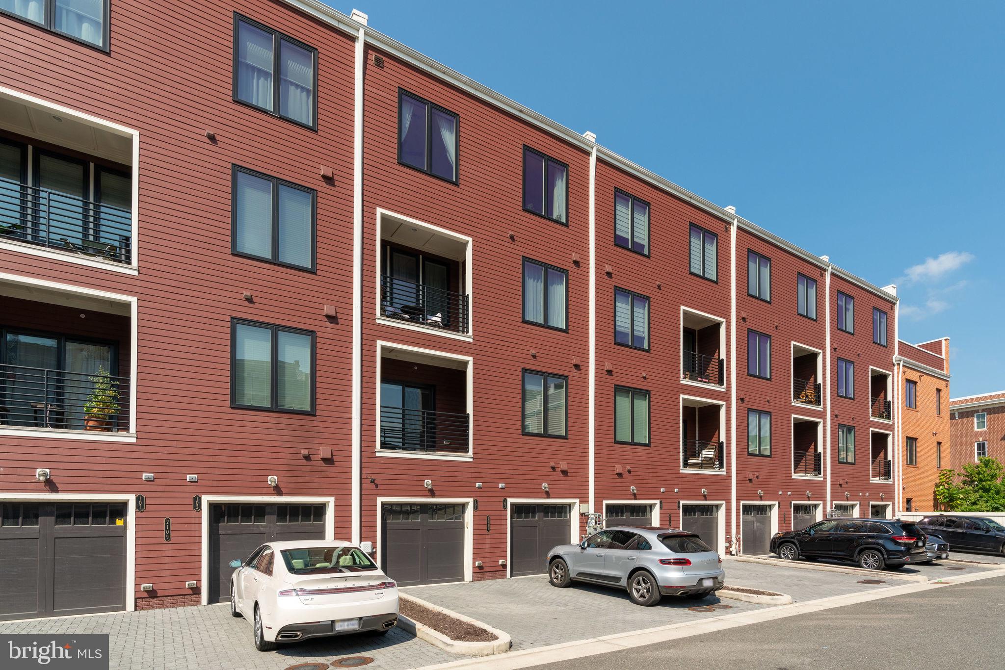 POTOMAC  YARDS - Residential Lease