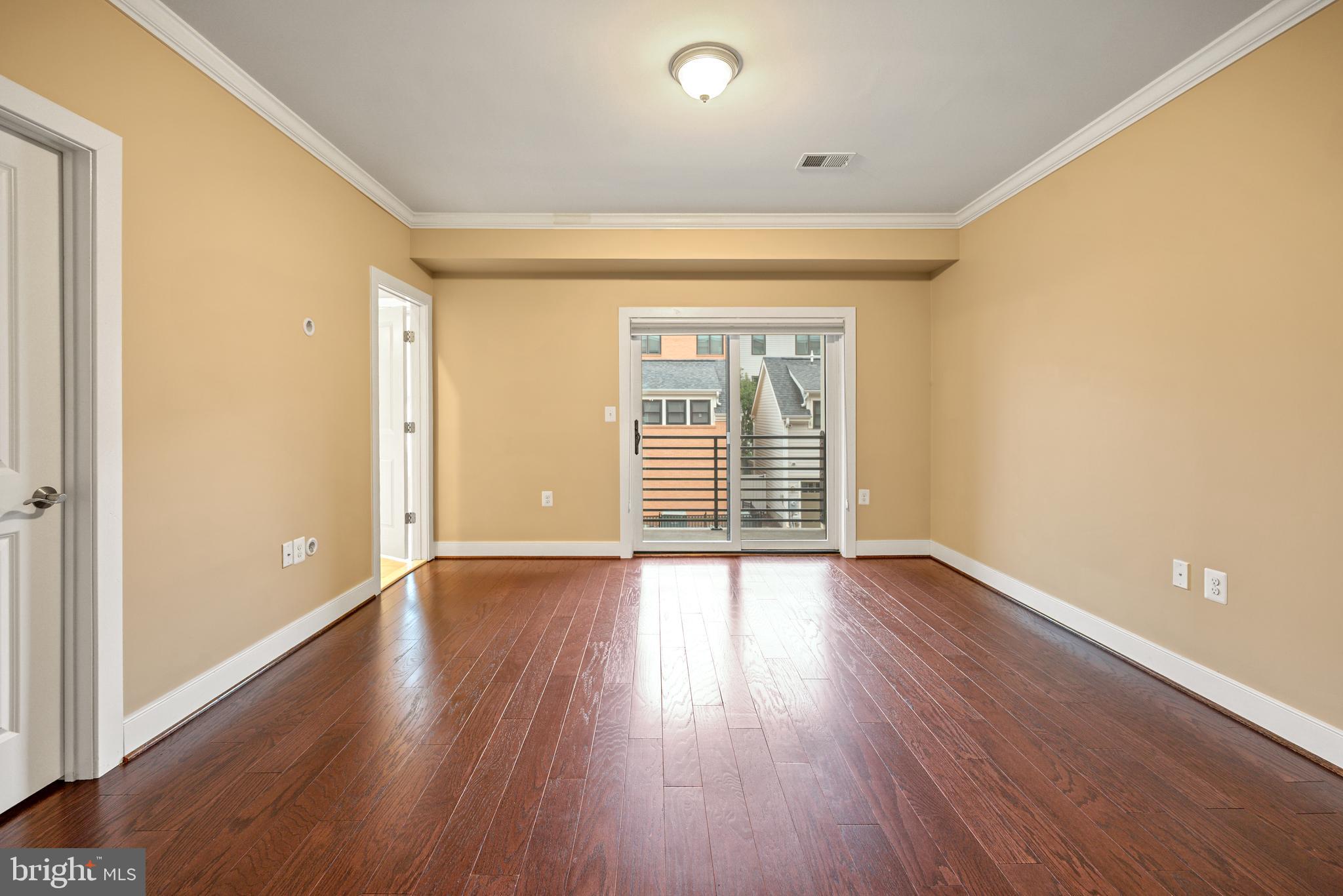 POTOMAC  YARDS - Residential Lease