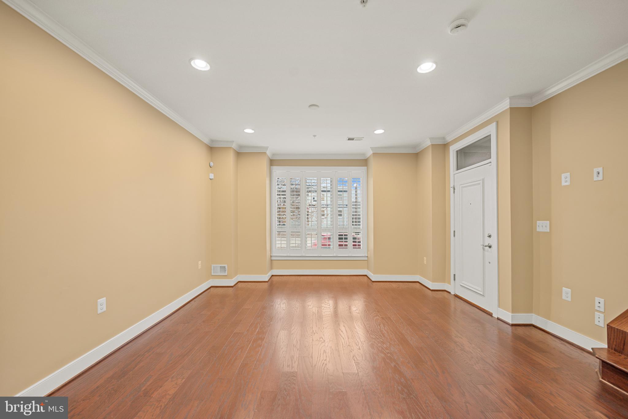 POTOMAC  YARDS - Residential Lease