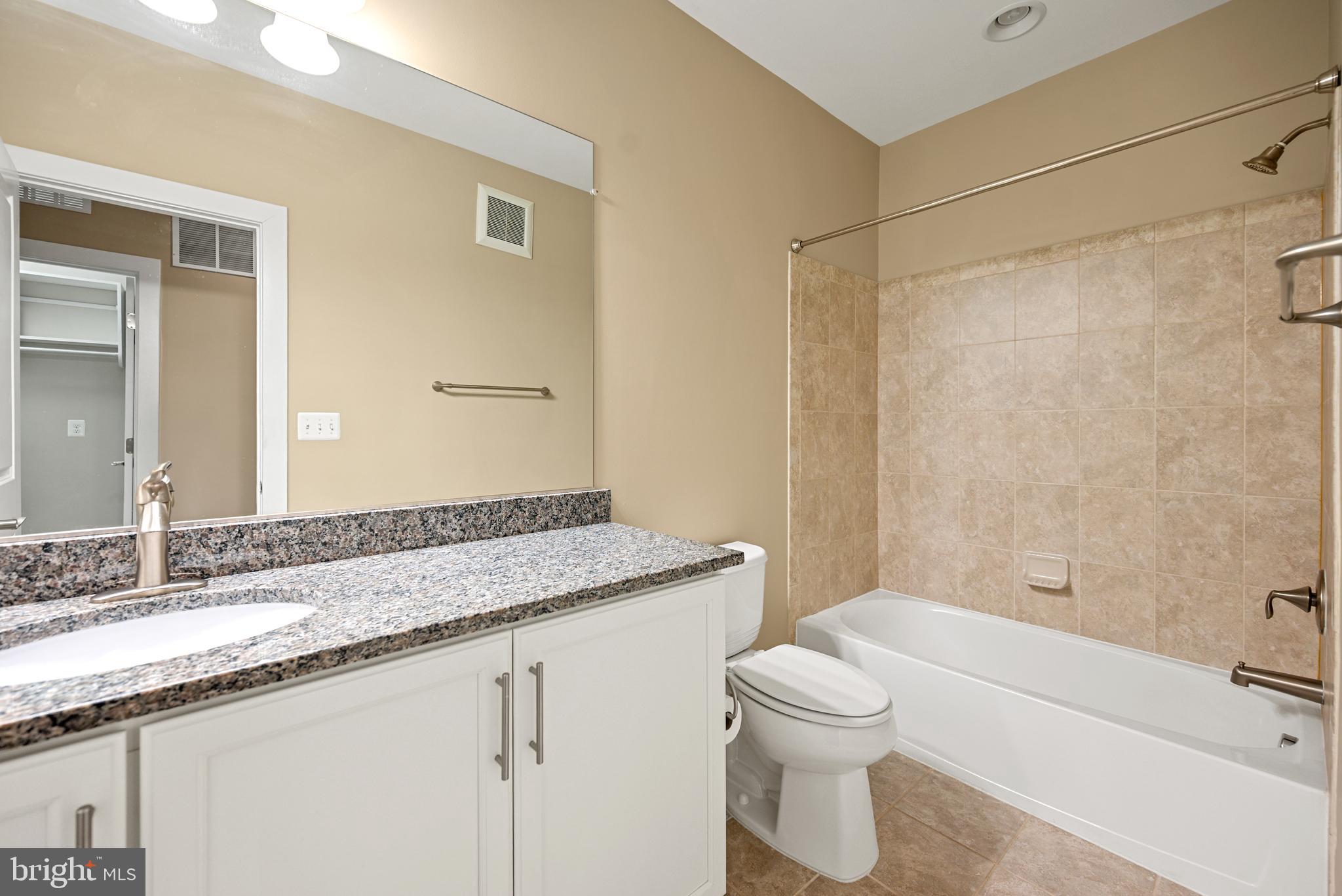 POTOMAC  YARDS - Residential Lease