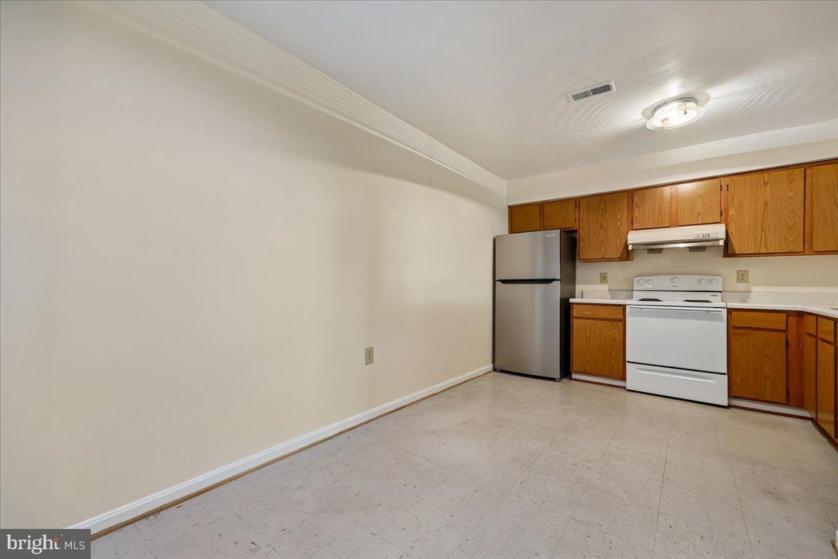 HOMELAND VILLAGE - Residential