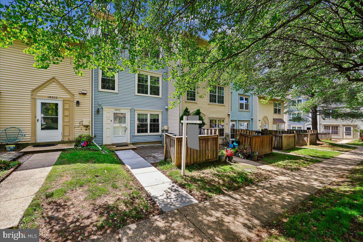 HOMELAND VILLAGE - Residential