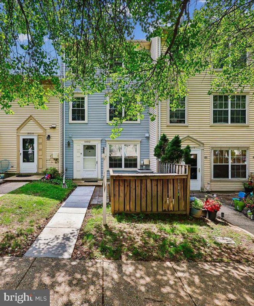 Beautiful and Spacious 3 level townhome in Olney! Beautiful faux wood on top levels. Huge eat in kitchen on entry level, great living area and convenient powder room. Second floor has 2 bedrooms, a full bathroom as well as a laundry room with full size washer and dryer. Go up to the third floor and your very private and extra large Owner's Suite with extra foyer, full bathroom and 2 closets with plenty of storage. Enjoy plentiful natural light throughout the house as well as a fabulous patio out front perfect for a small cafe table or outdoor seating. 

Come enjoy this peaceful community that includes a tot lot, swimming pool and tennis courts just minutes from Georgia Ave, ICC and tons of shopping, restaurants and activities.