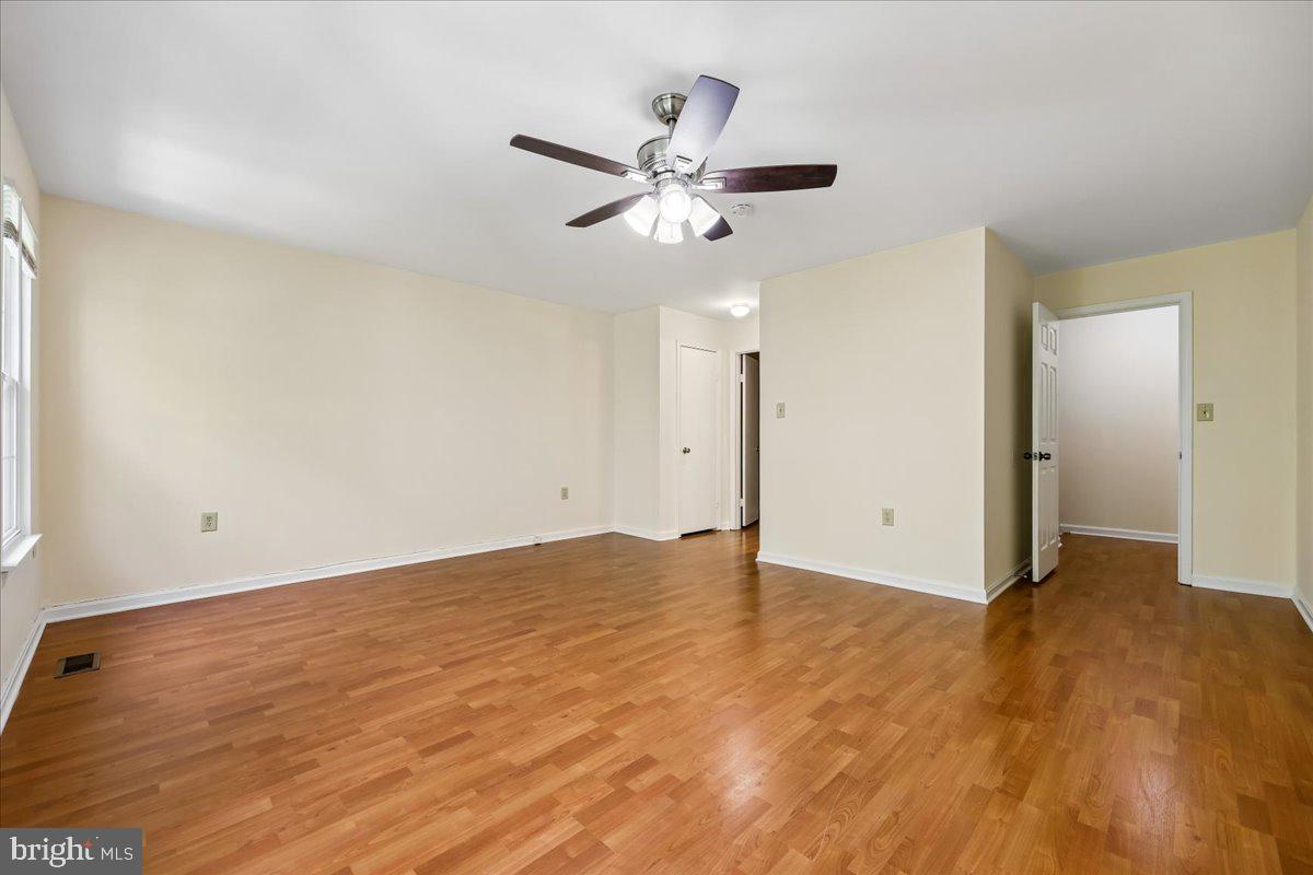 HOMELAND VILLAGE - Residential