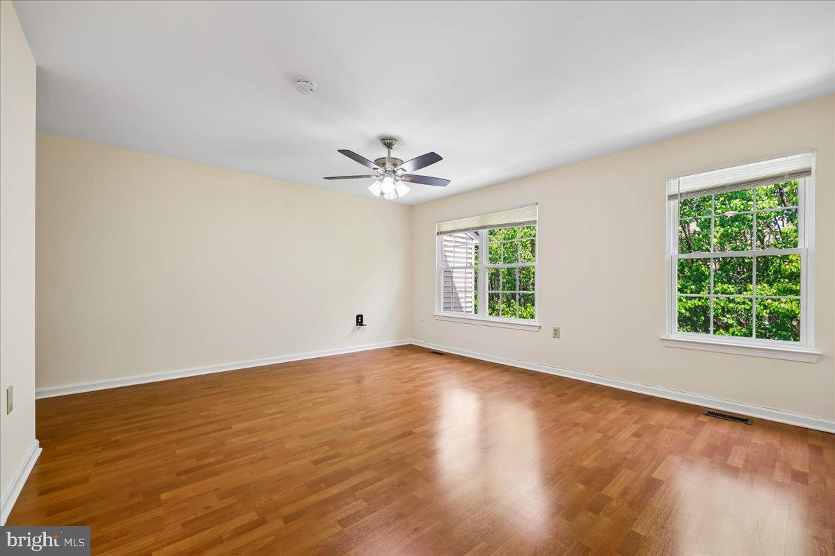 HOMELAND VILLAGE - Residential