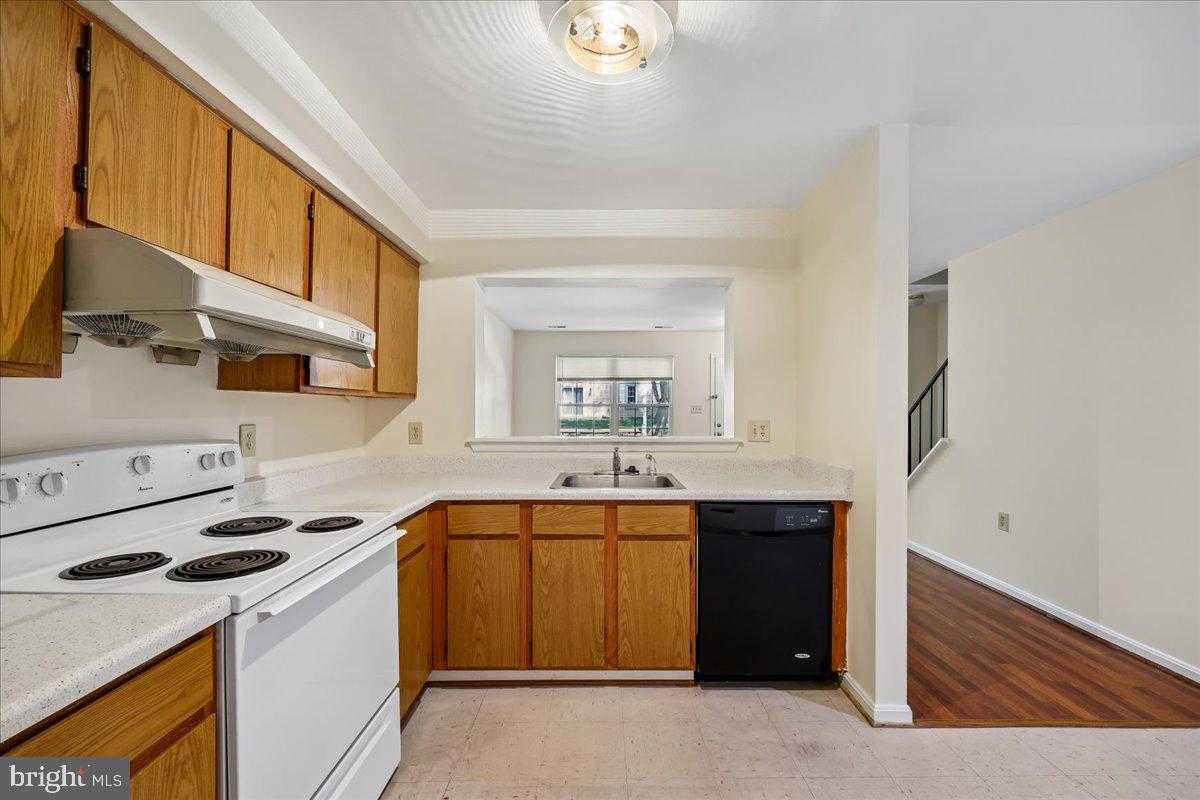 HOMELAND VILLAGE - Residential