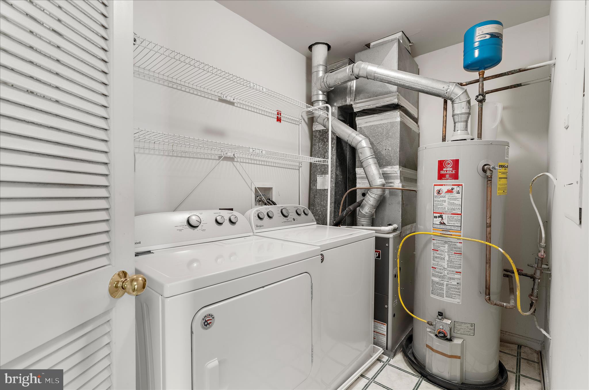 SEVEN OAKS - Residential