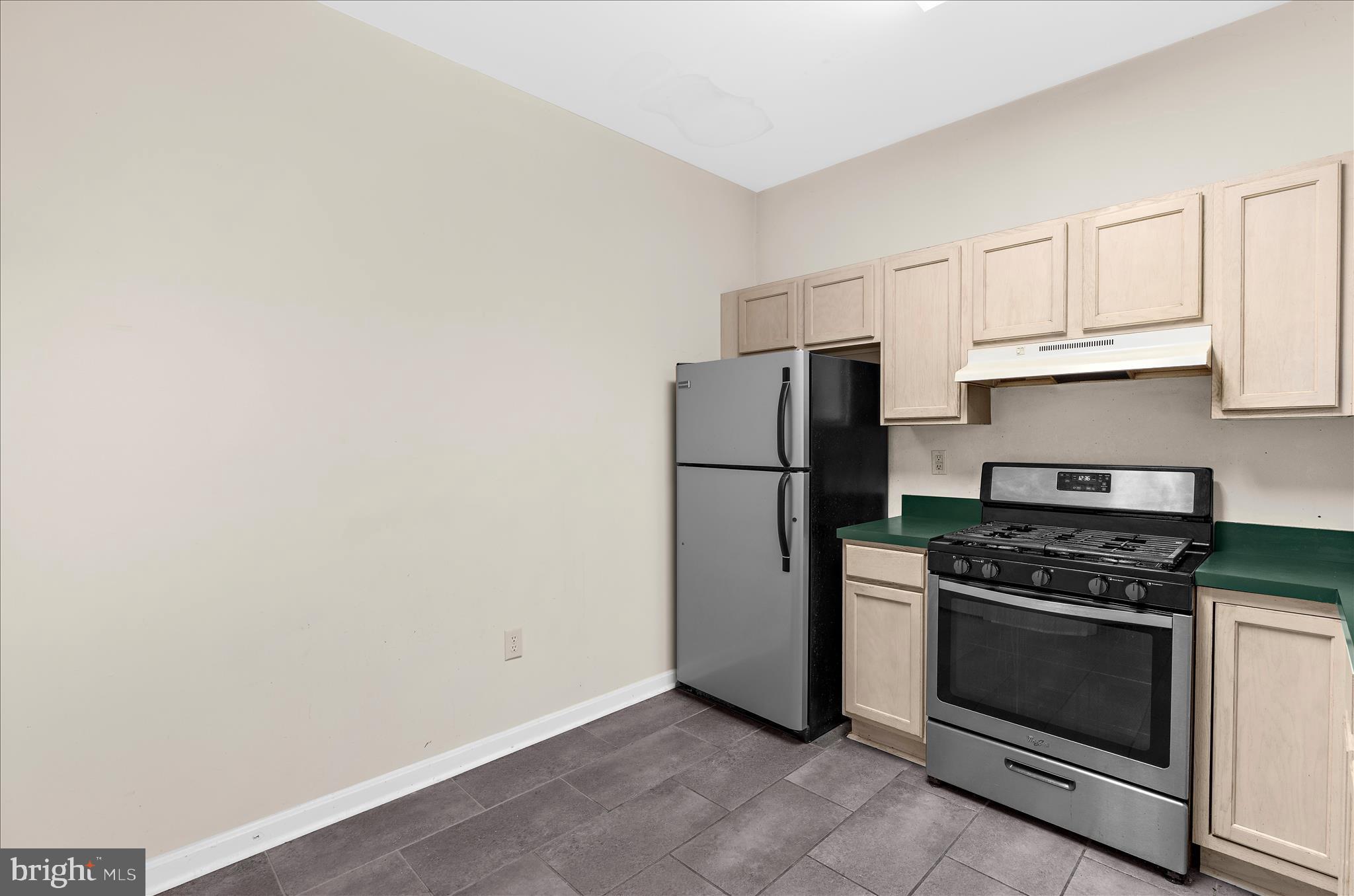 SEVEN OAKS - Residential