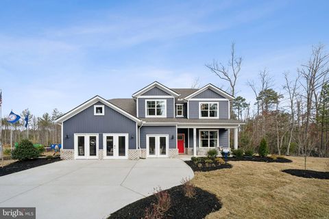Homes For Sale - 18 Avonwoods Court<br/> STAUNTON, VA 24401