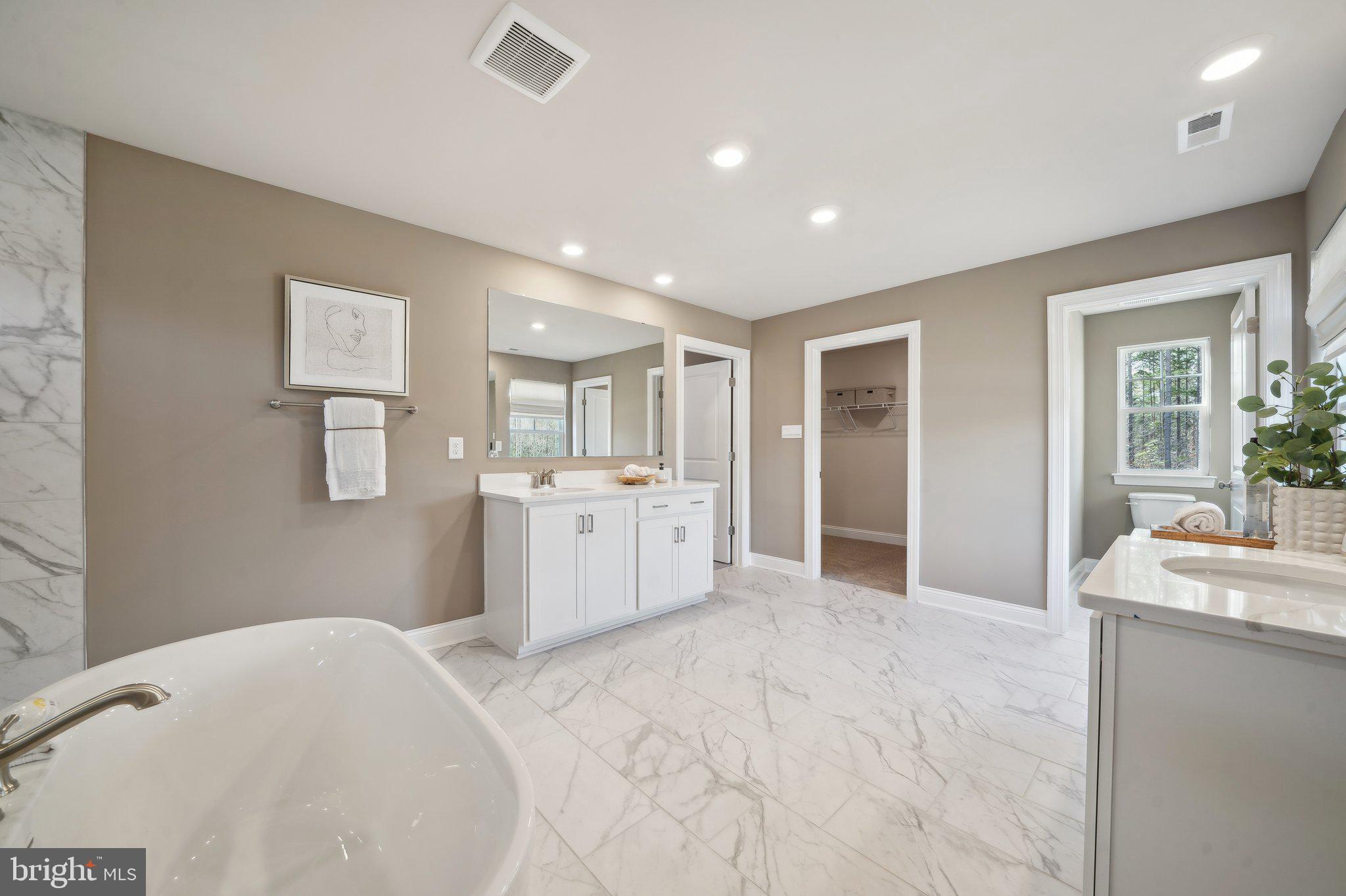 SPRING LAKES - Residential