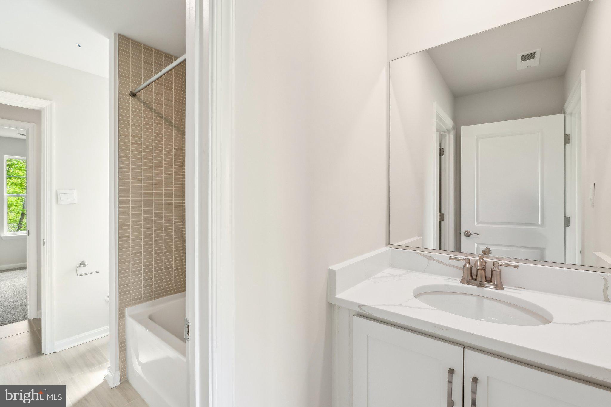 SPRING LAKES - Residential