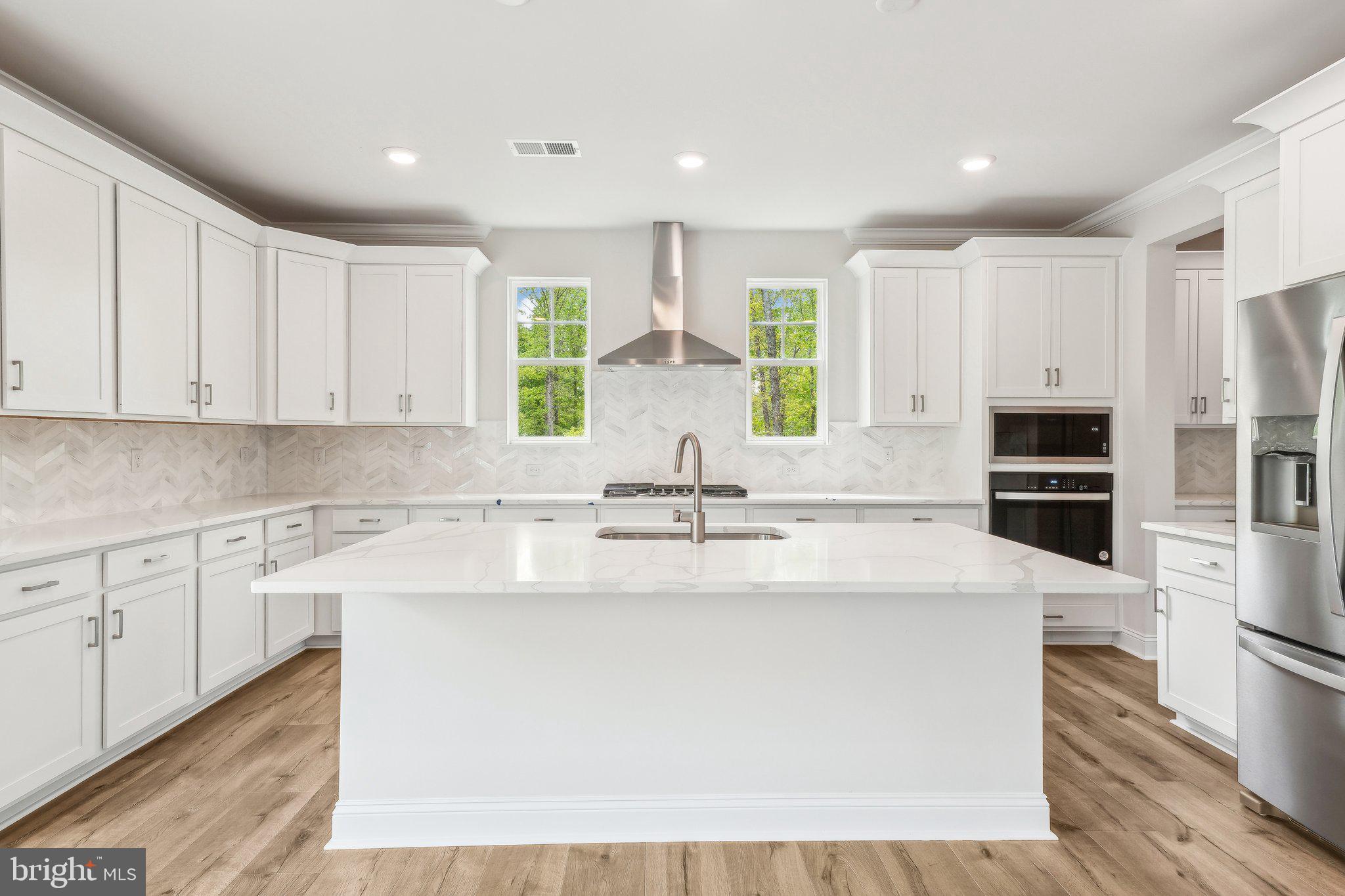 SPRING LAKES - Residential