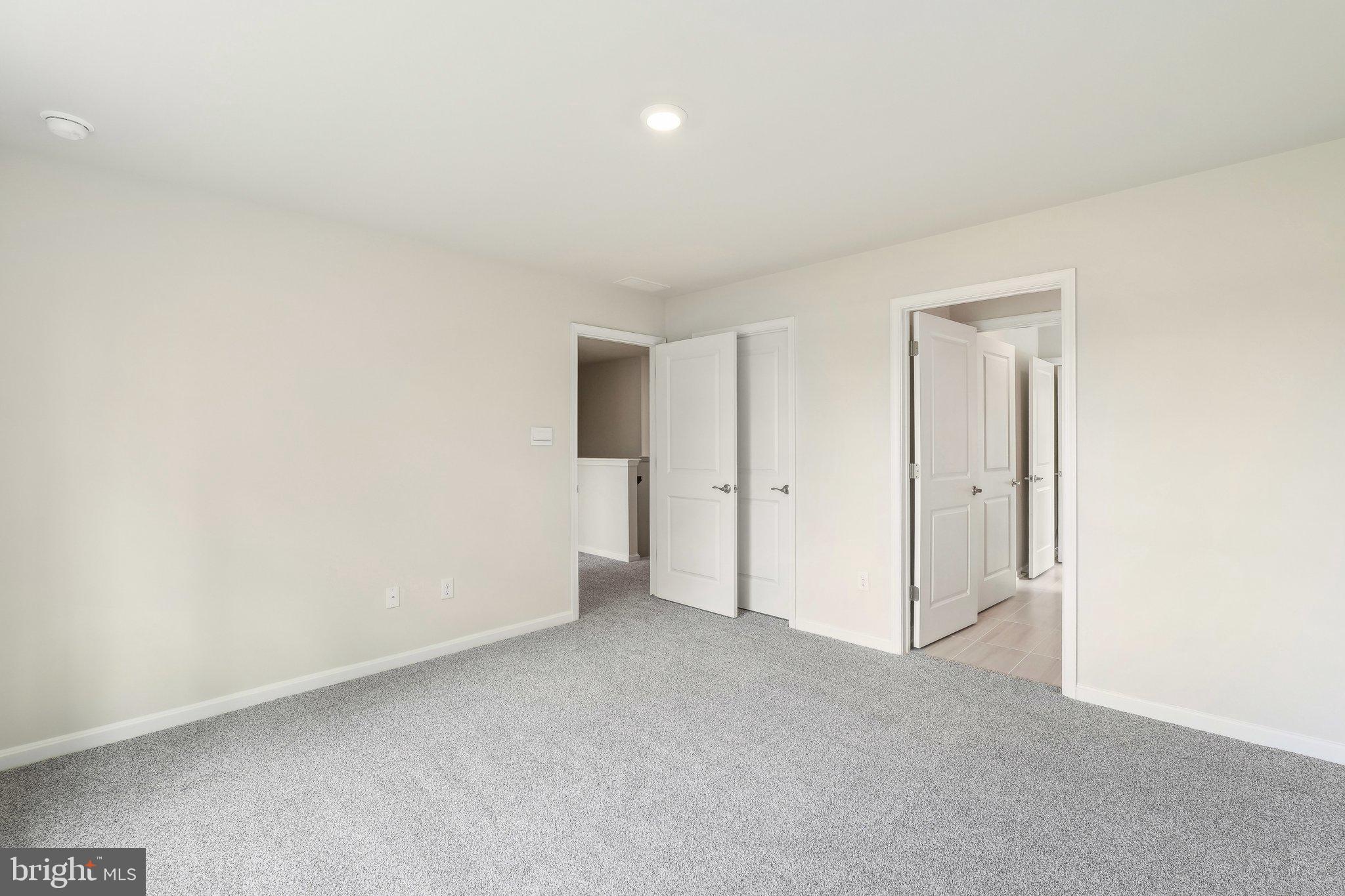 SPRING LAKES - Residential