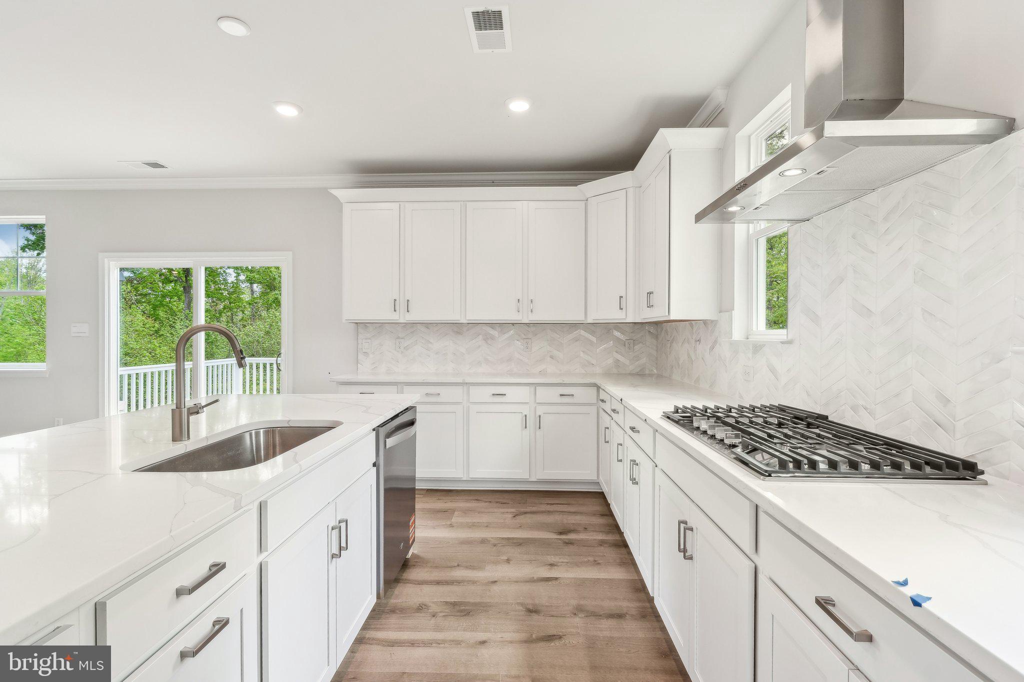 SPRING LAKES - Residential