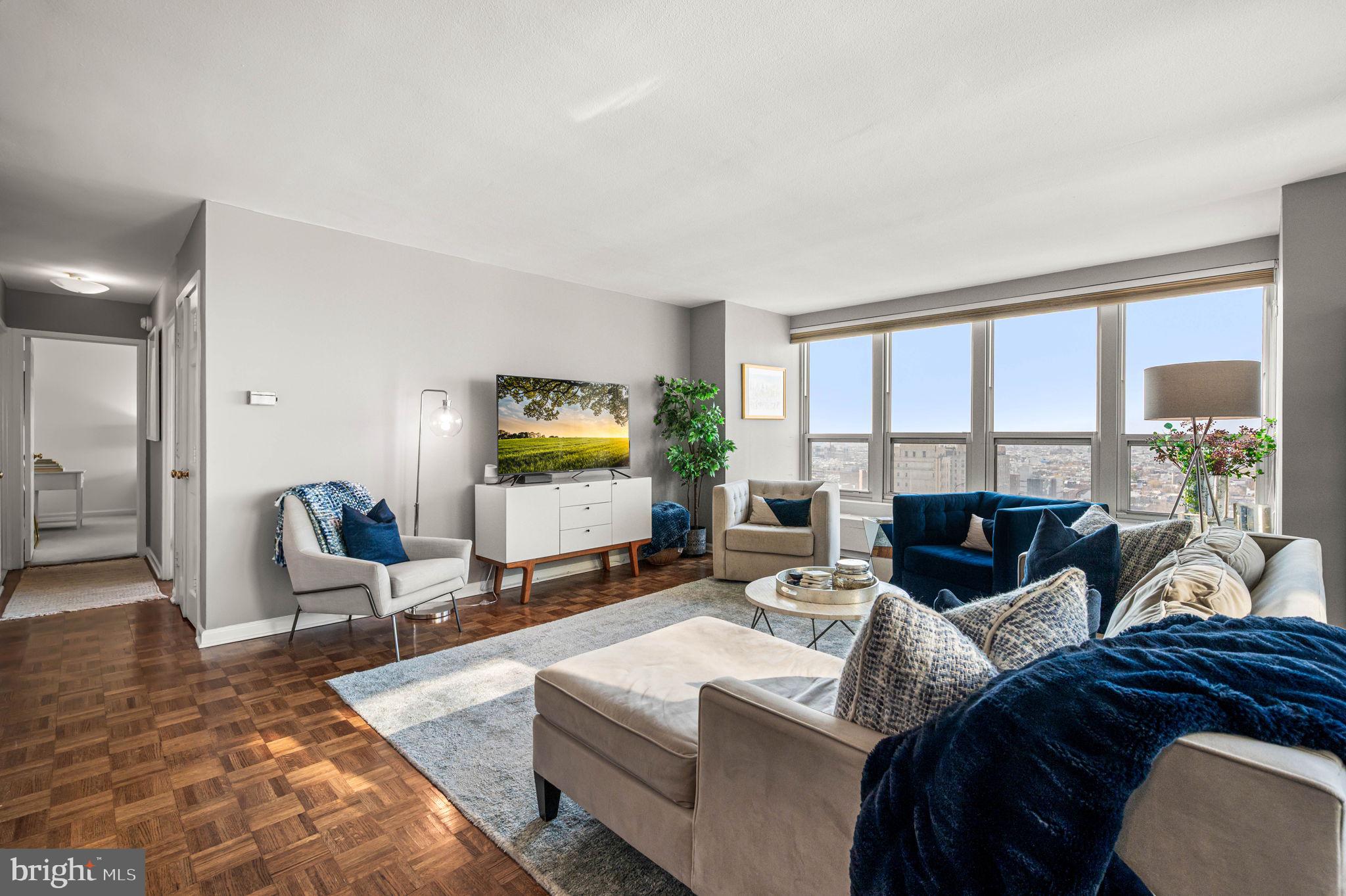 224 W RITTENHOUSE 2010