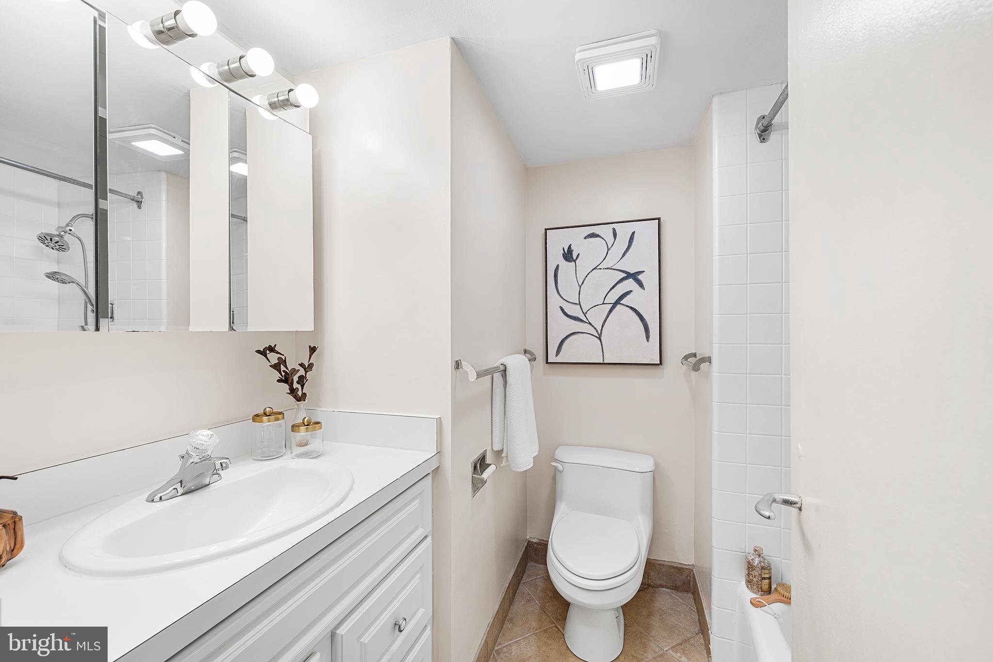 HOPKINSON HOUSE - Residential