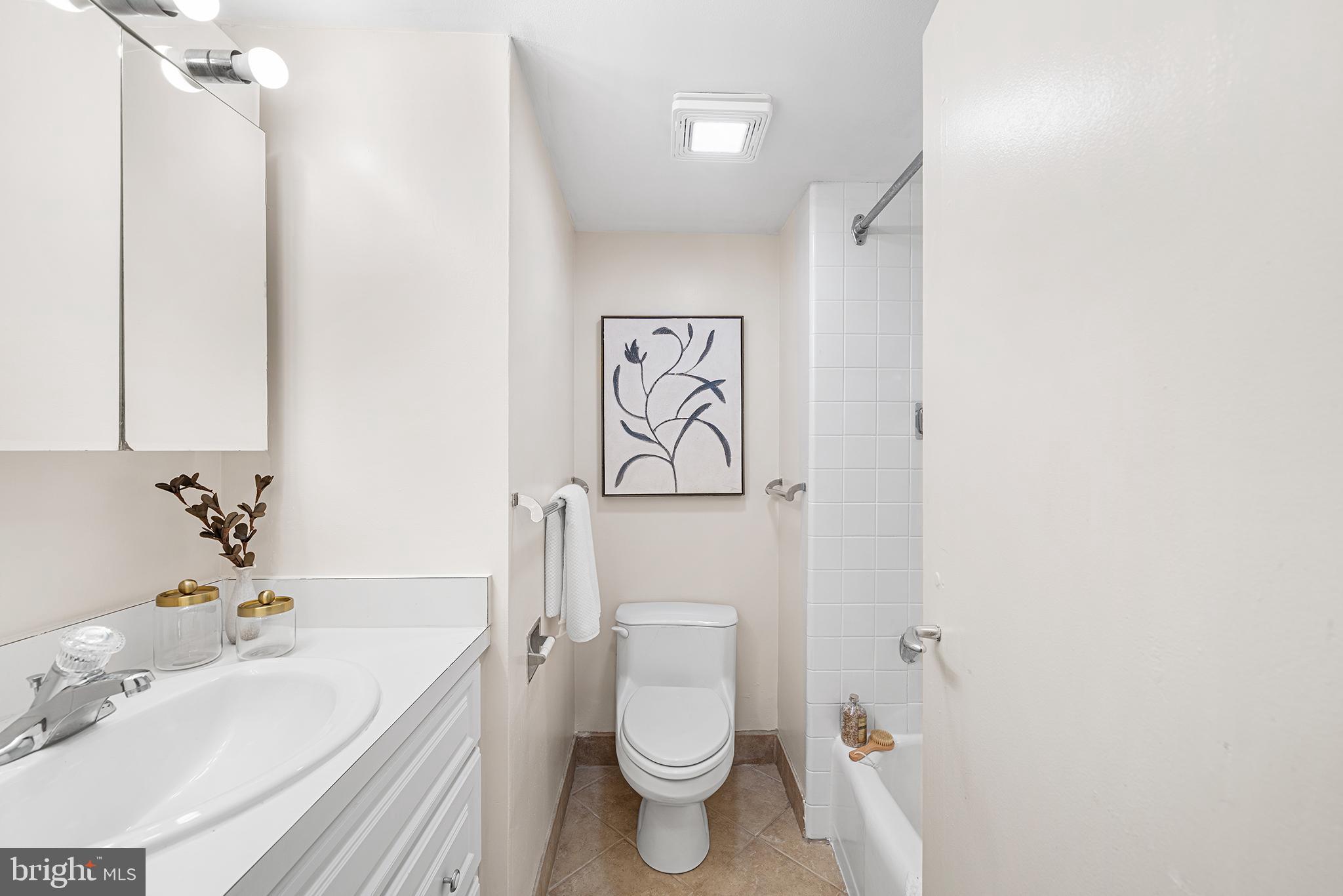 HOPKINSON HOUSE - Residential