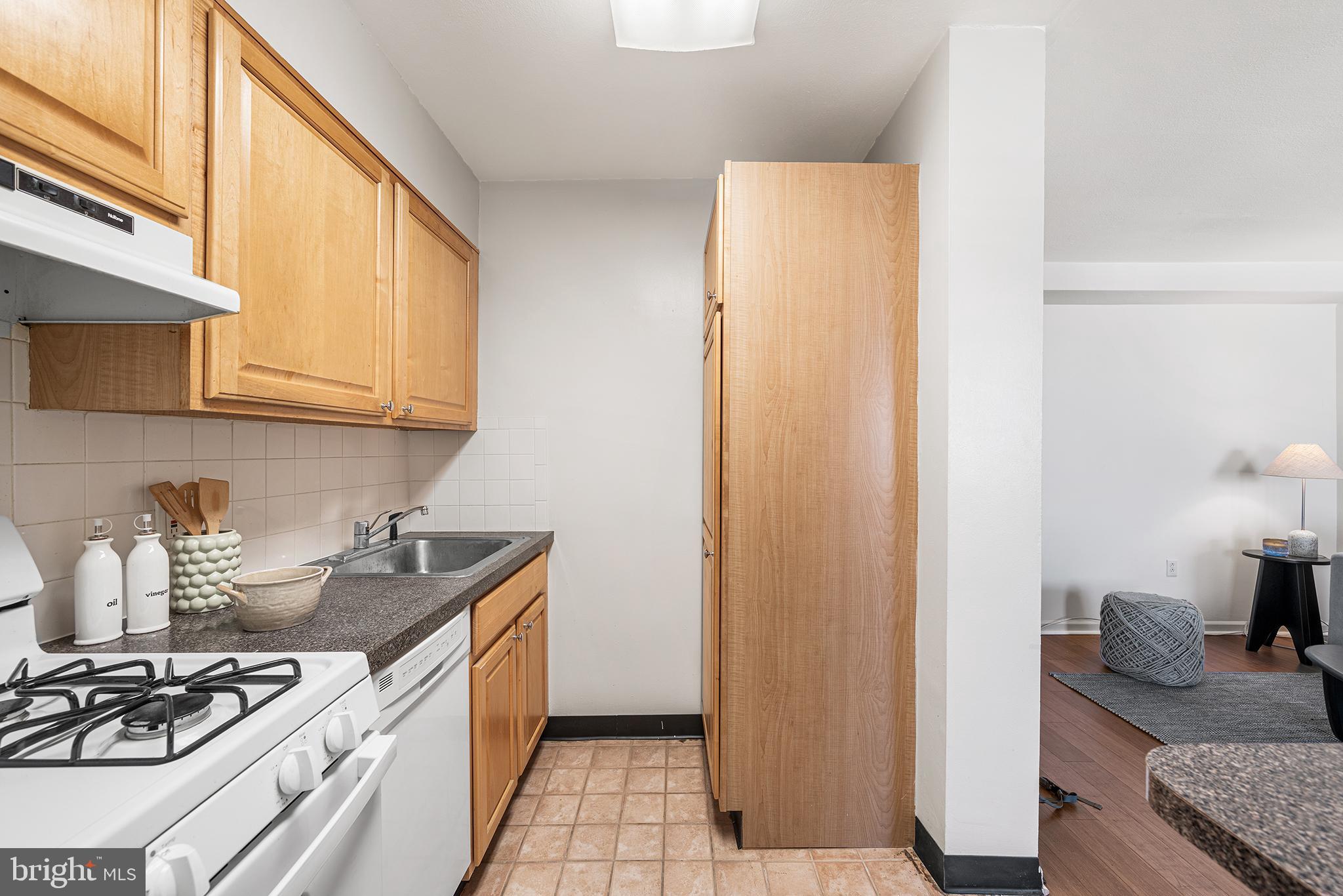 HOPKINSON HOUSE - Residential