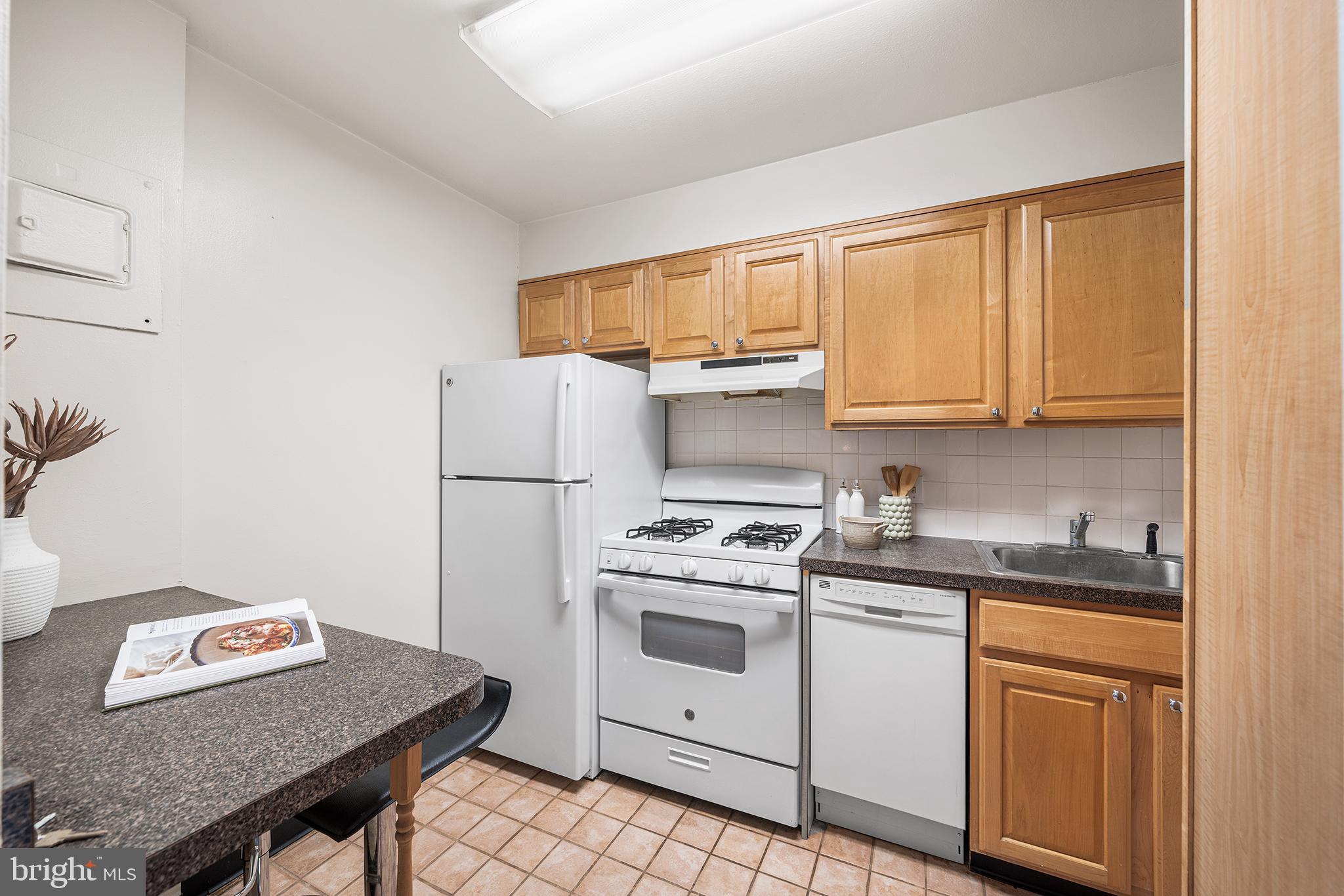 HOPKINSON HOUSE - Residential