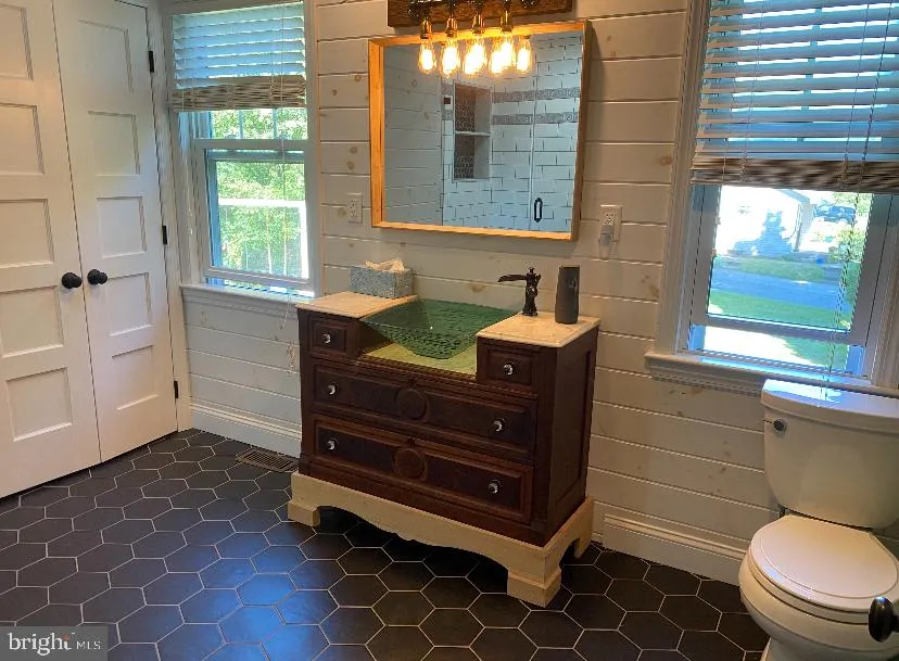 Coopersburg, Pennsylvania 18036, United States, 2 Bedrooms Bedrooms, ,1 BathroomBathrooms,Residential,Active,49079