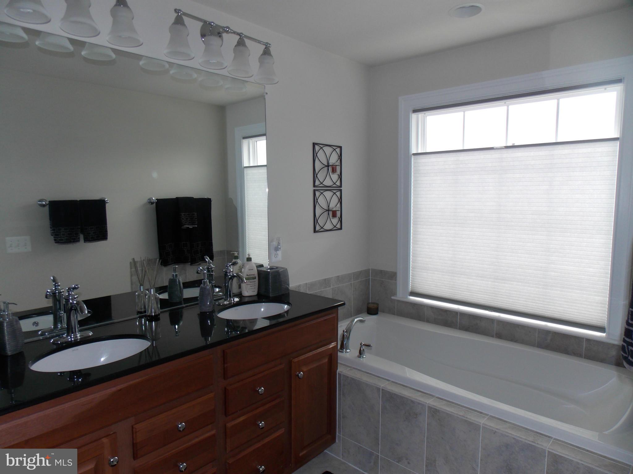 OAKLAWN - Residential