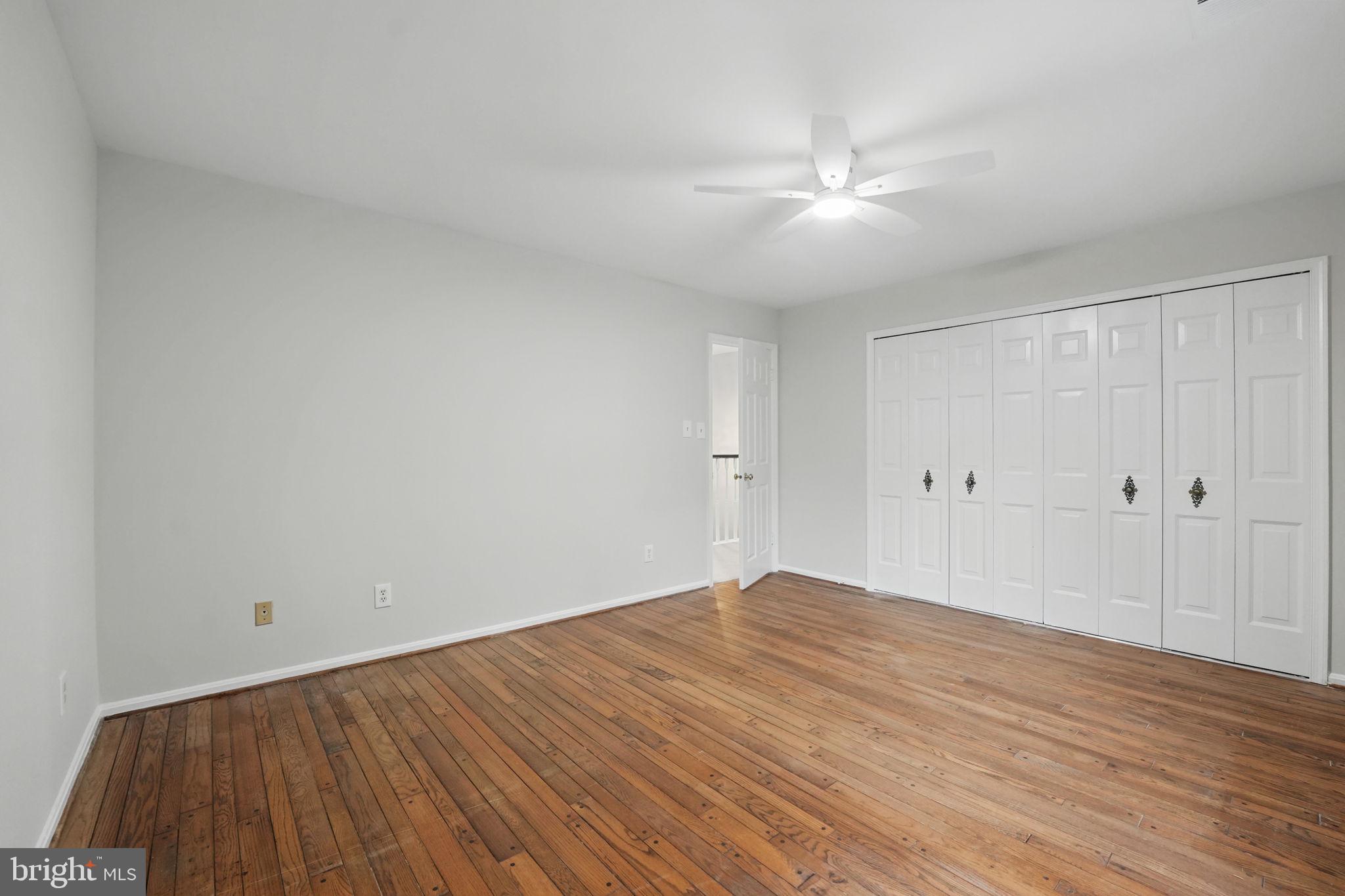 FOX MILL WOODS - Residential