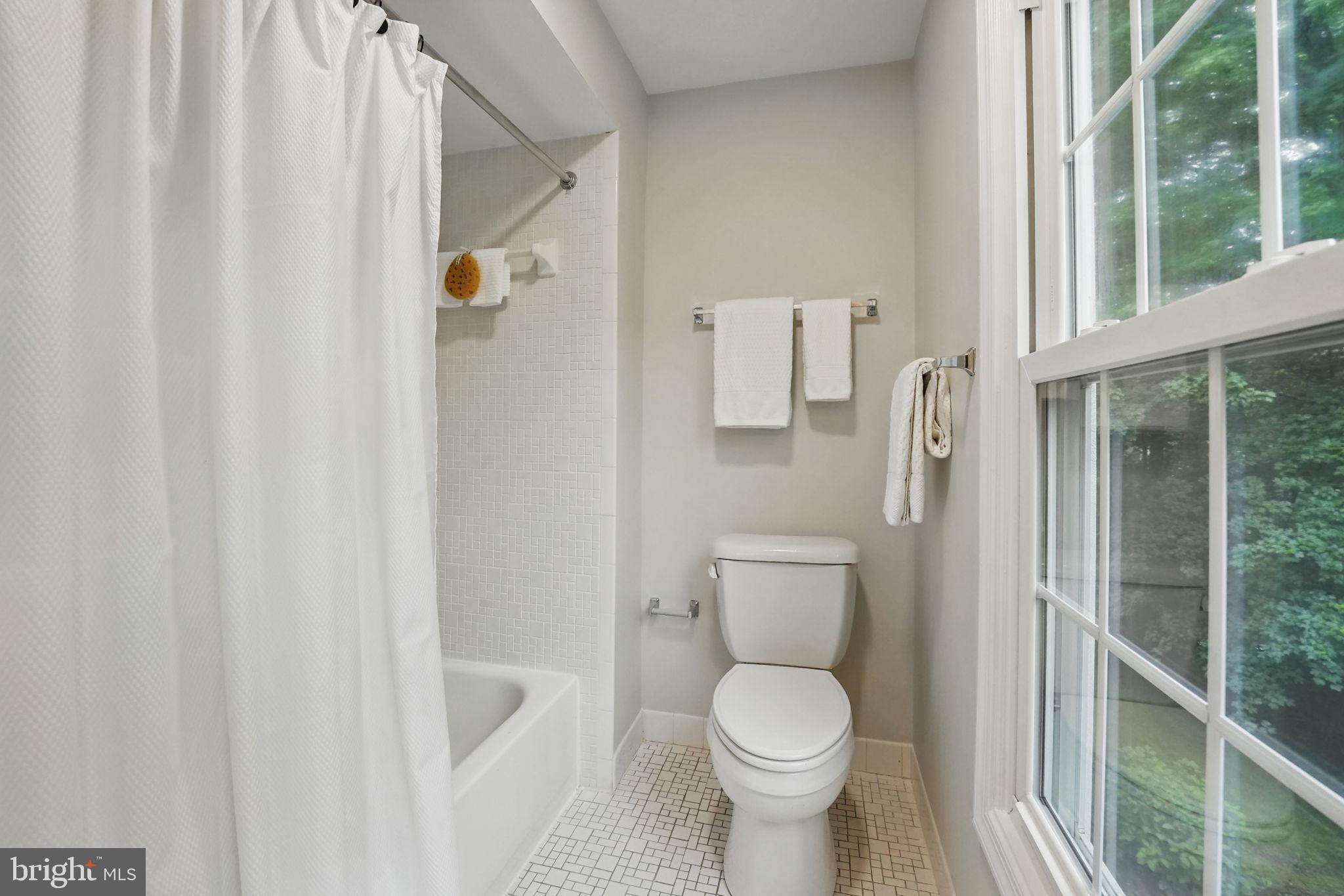 FOX MILL WOODS - Residential