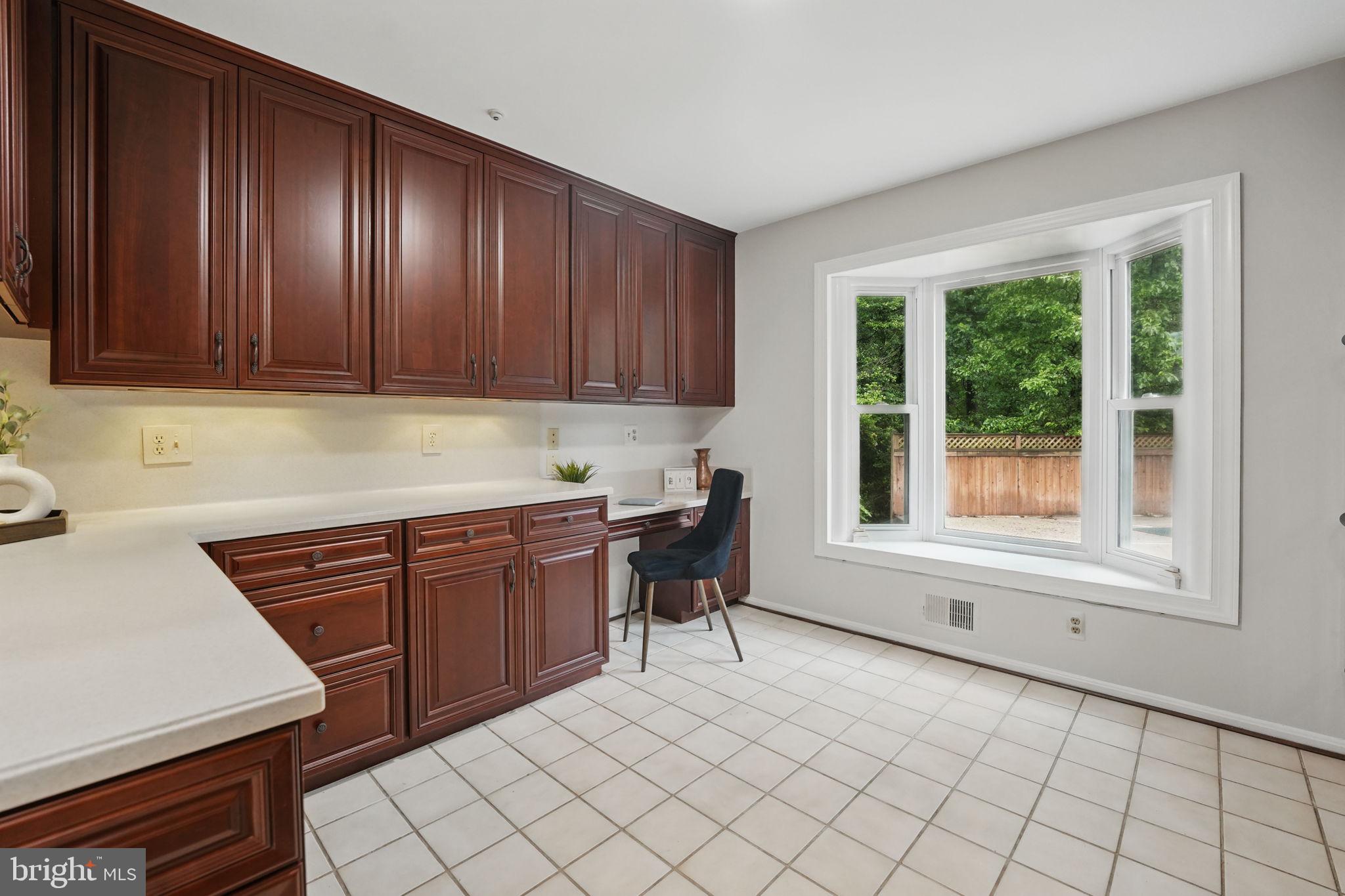 FOX MILL WOODS - Residential