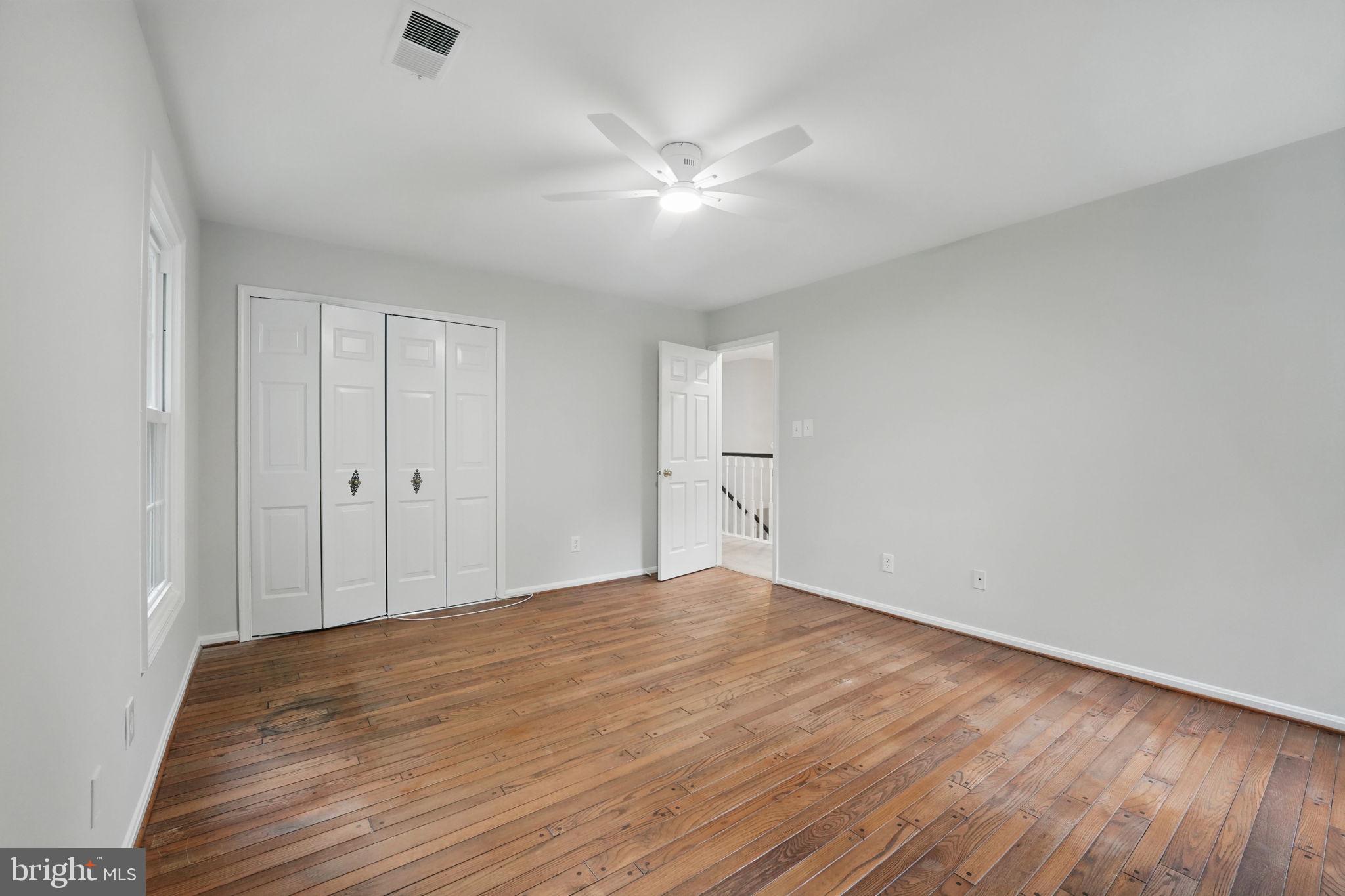 FOX MILL WOODS - Residential